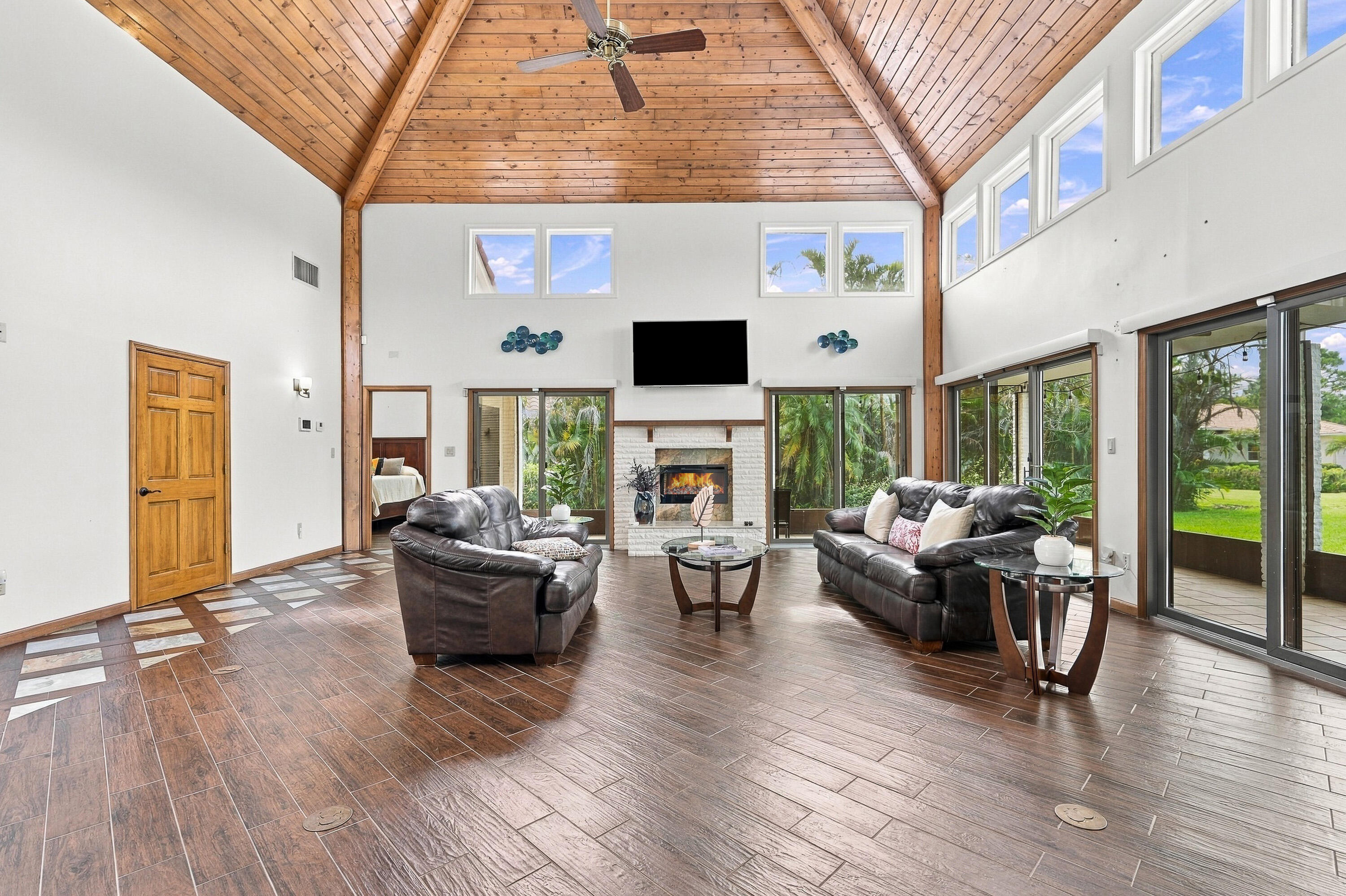 2990 CONIFER Drive