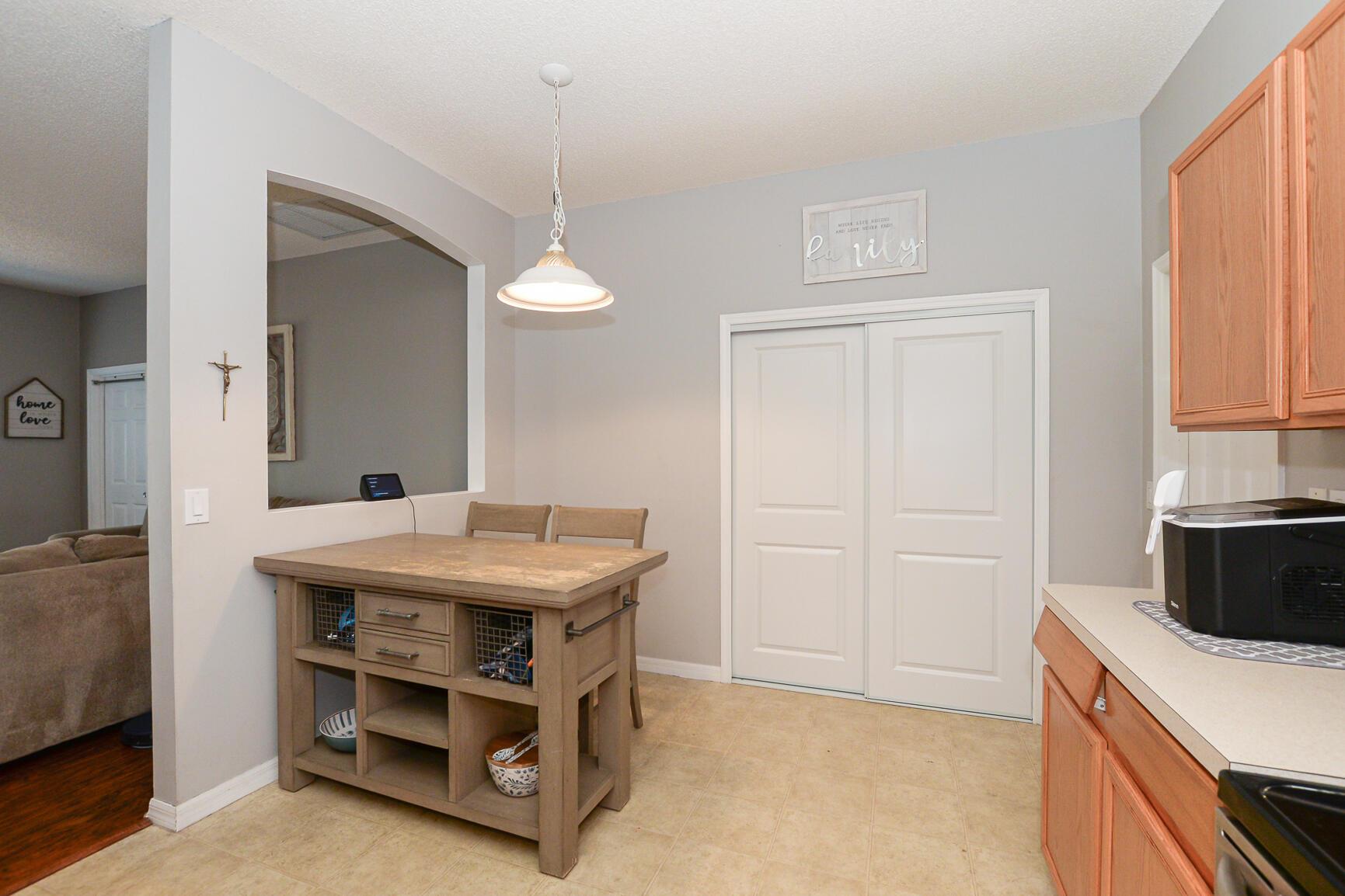 PORT ST LUCIE SECTION 33 - Residential