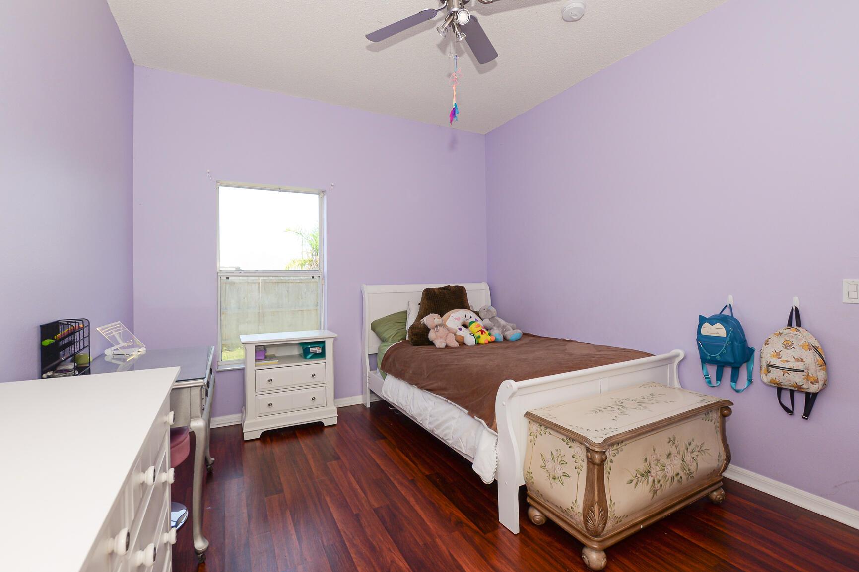 PORT ST LUCIE SECTION 33 - Residential