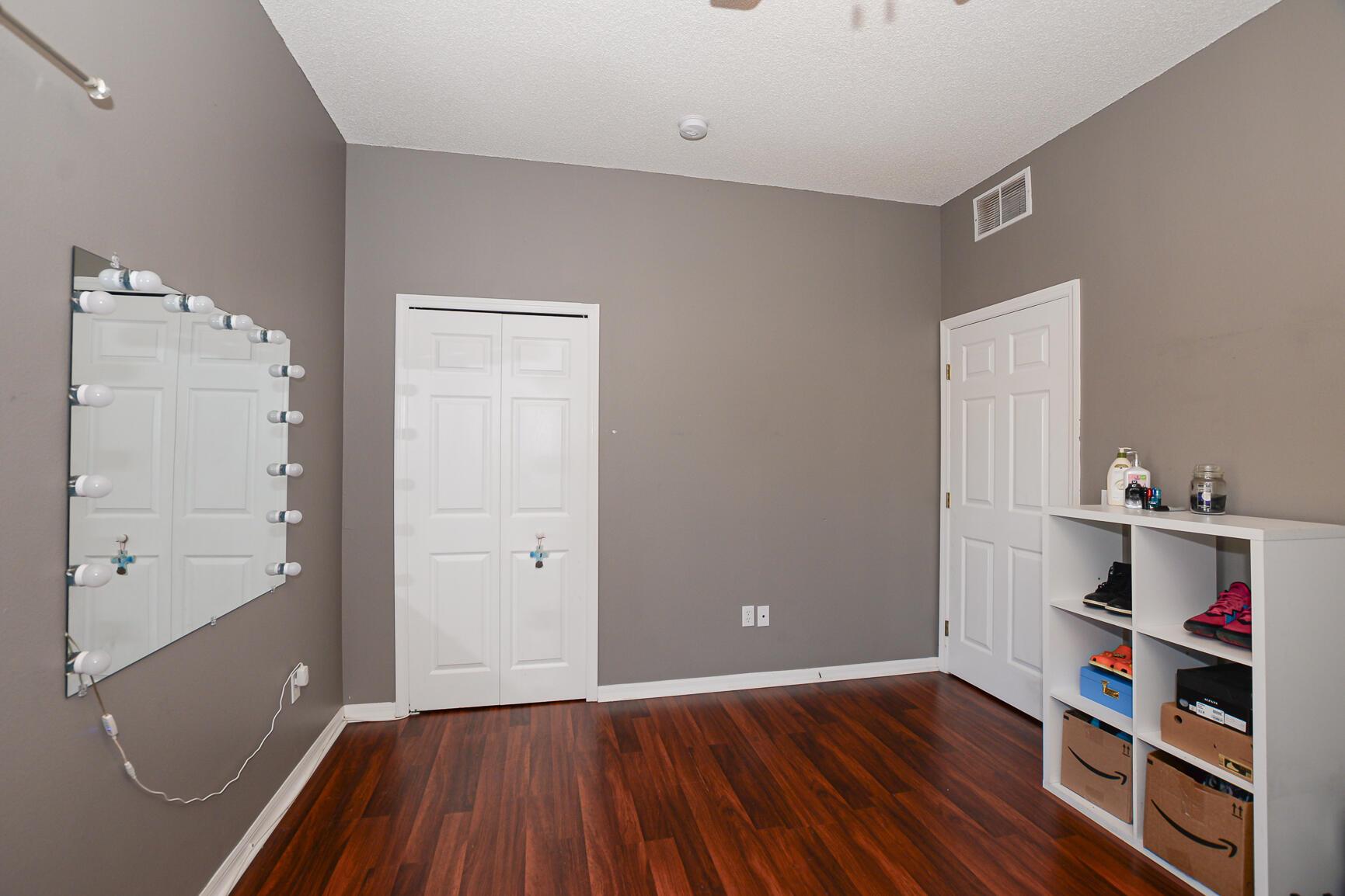 PORT ST LUCIE SECTION 33 - Residential