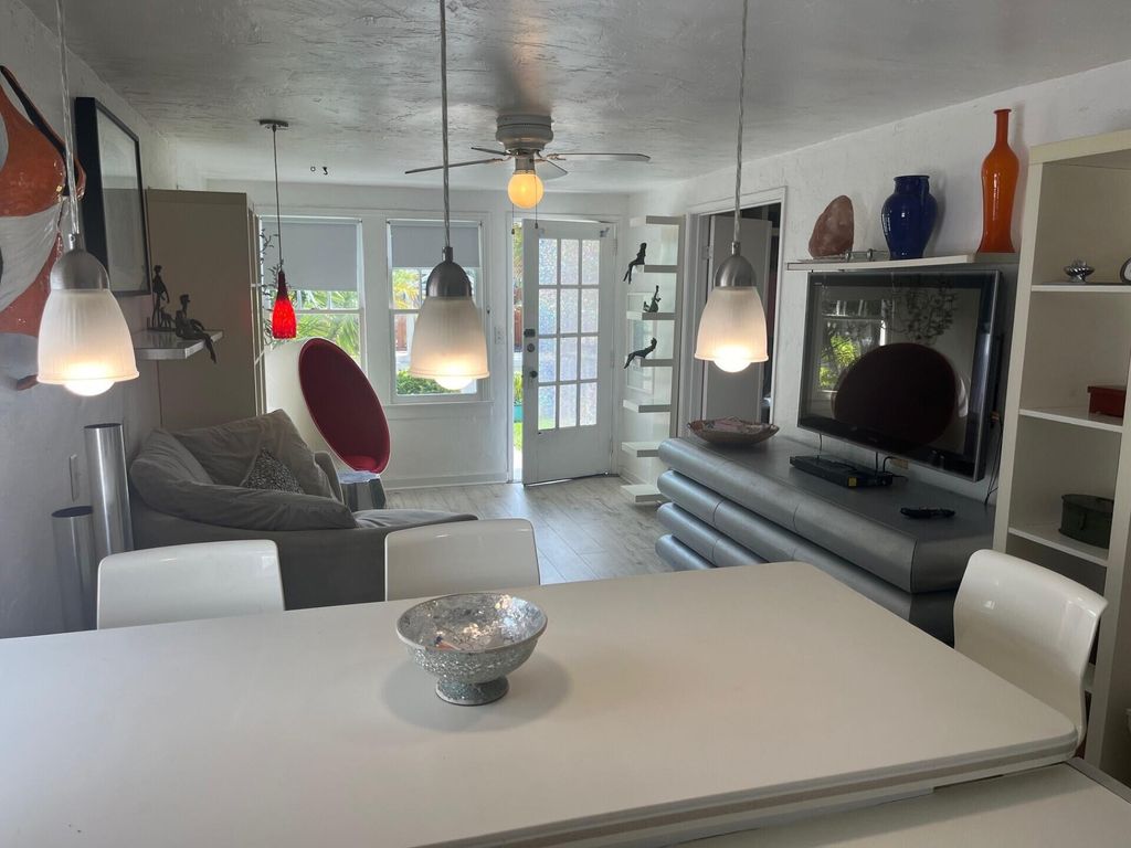 Photo of 117 S J Street #1, Lake Worth Beach, FL 33460 (MLS # R11015107)