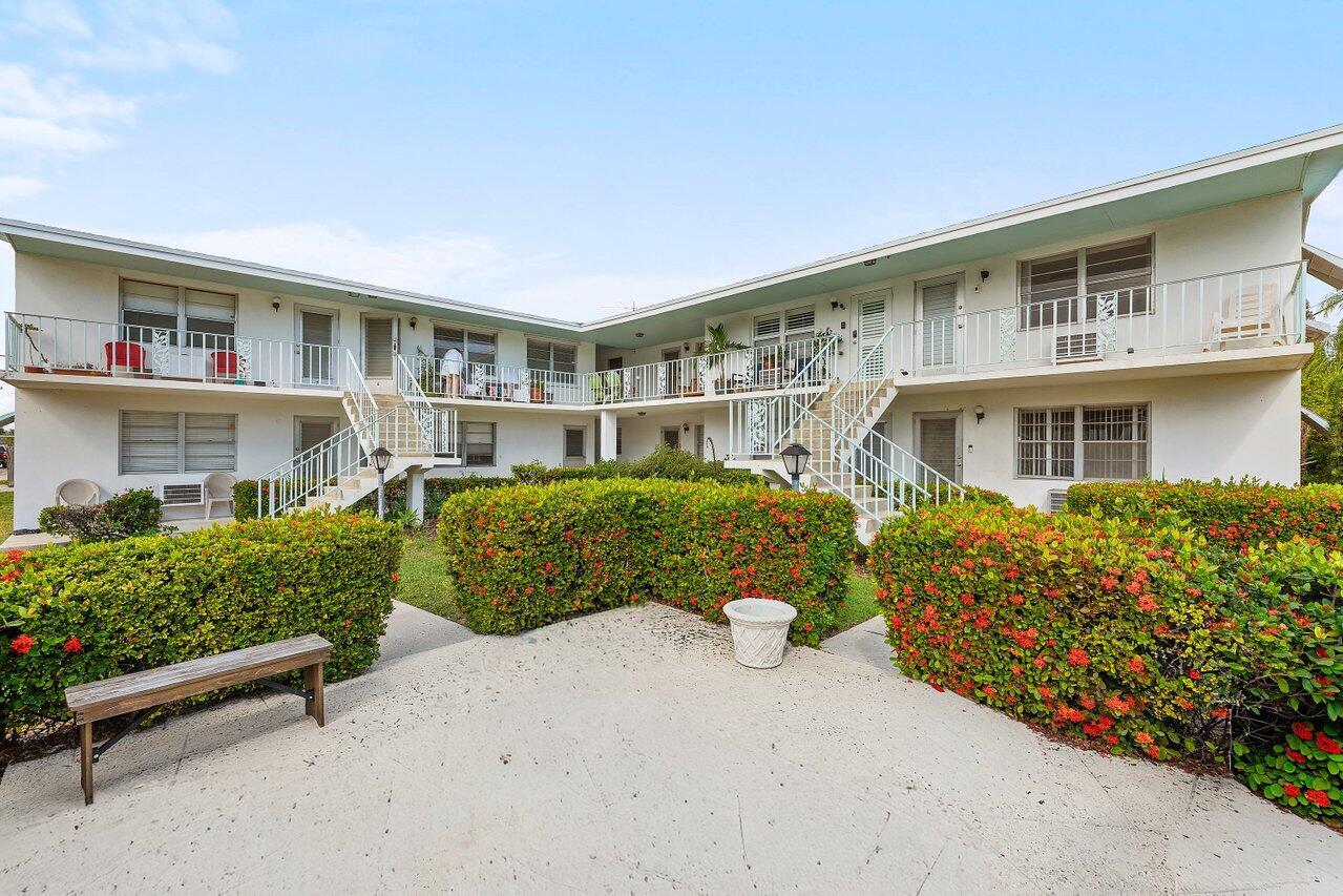 HOVIANNA APTS CONDOMINIUM - Residential