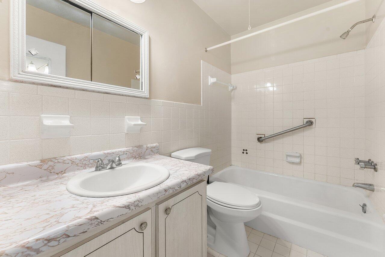 HOVIANNA APTS CONDOMINIUM - Residential