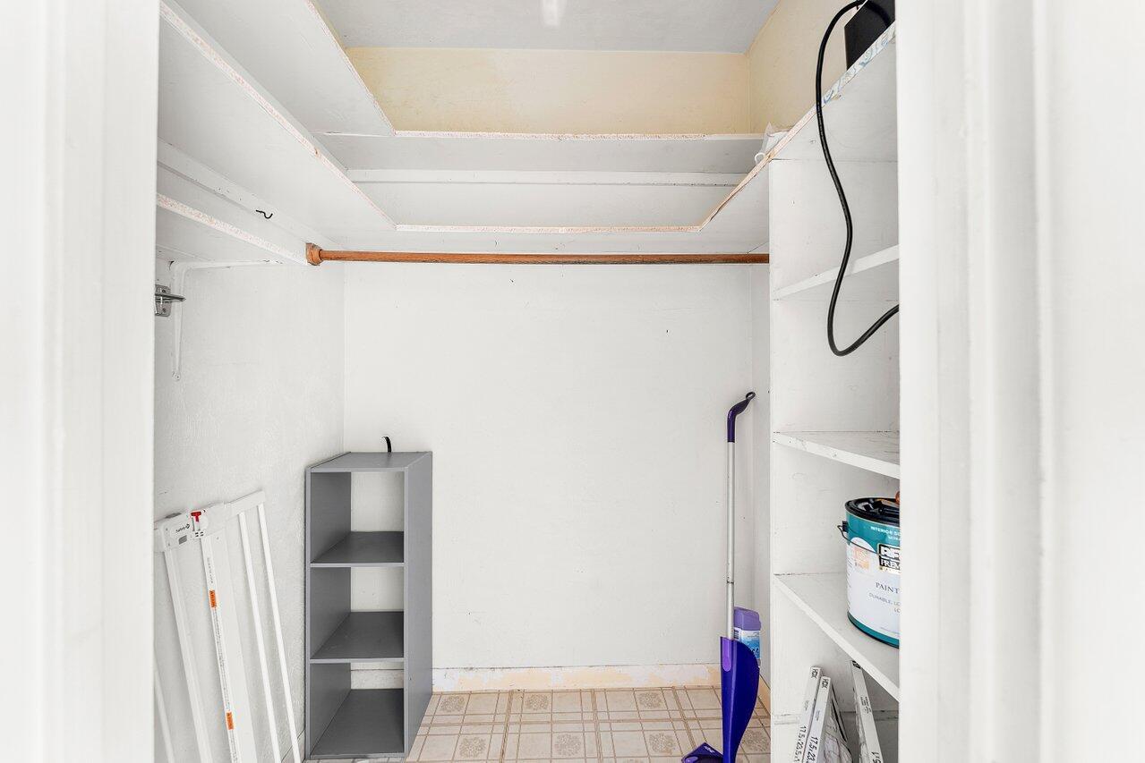 HOVIANNA APTS CONDOMINIUM - Residential