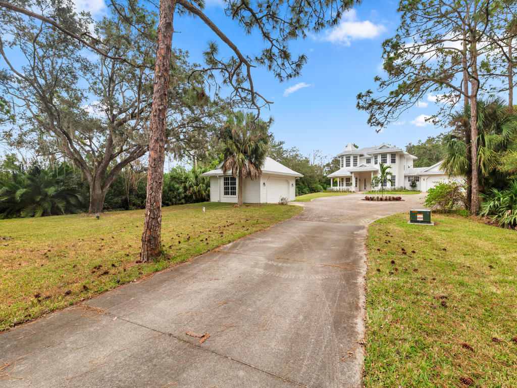 1001 SE Ranch Road