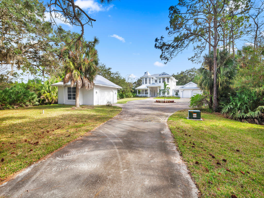 1001 SE Ranch Road