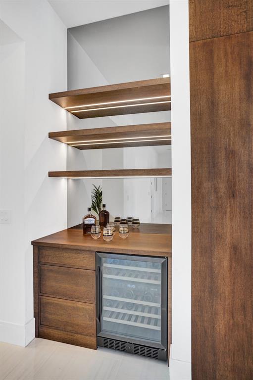 BOCA HARBOUR 5TH SEC - Residential