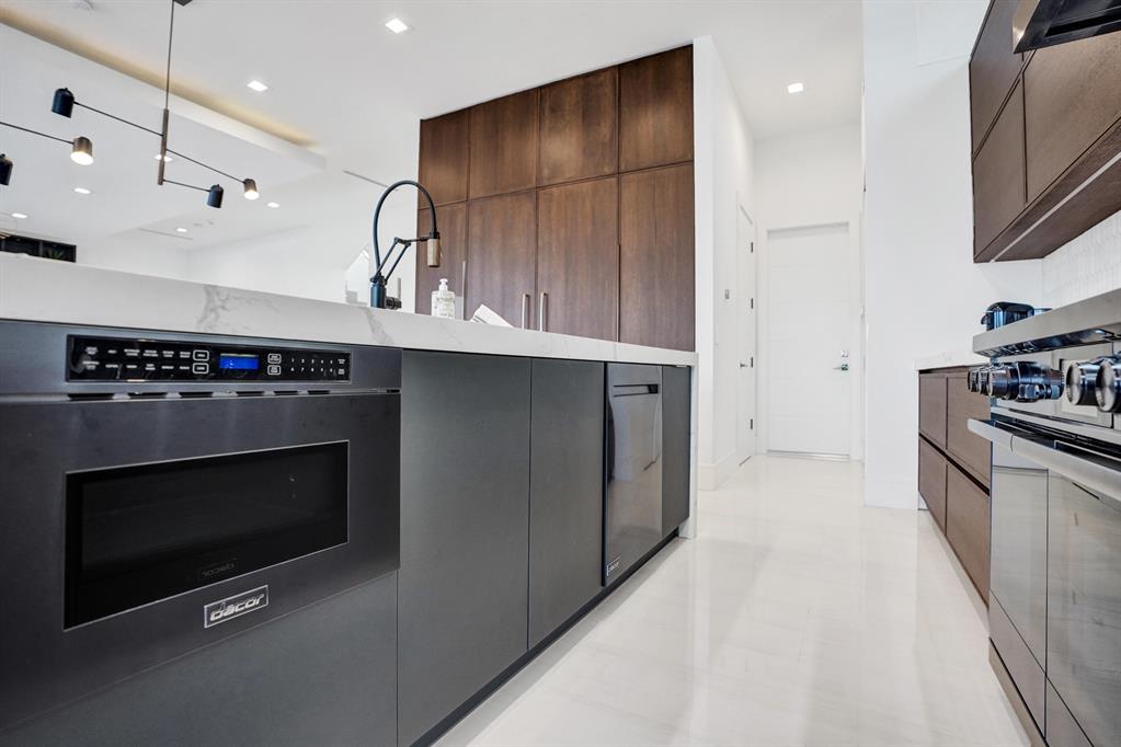 BOCA HARBOUR 5TH SEC - Residential