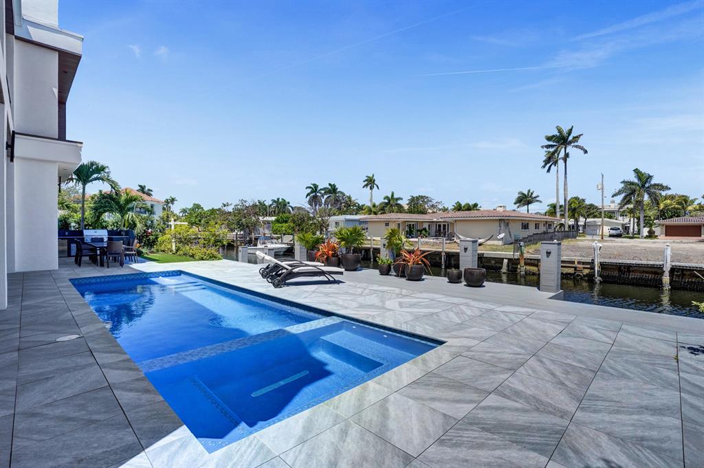 BOCA HARBOUR 5TH SEC - Residential