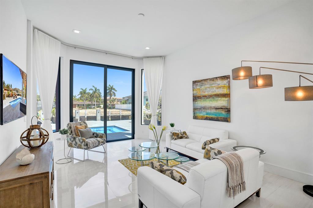 BOCA HARBOUR 5TH SEC - Residential