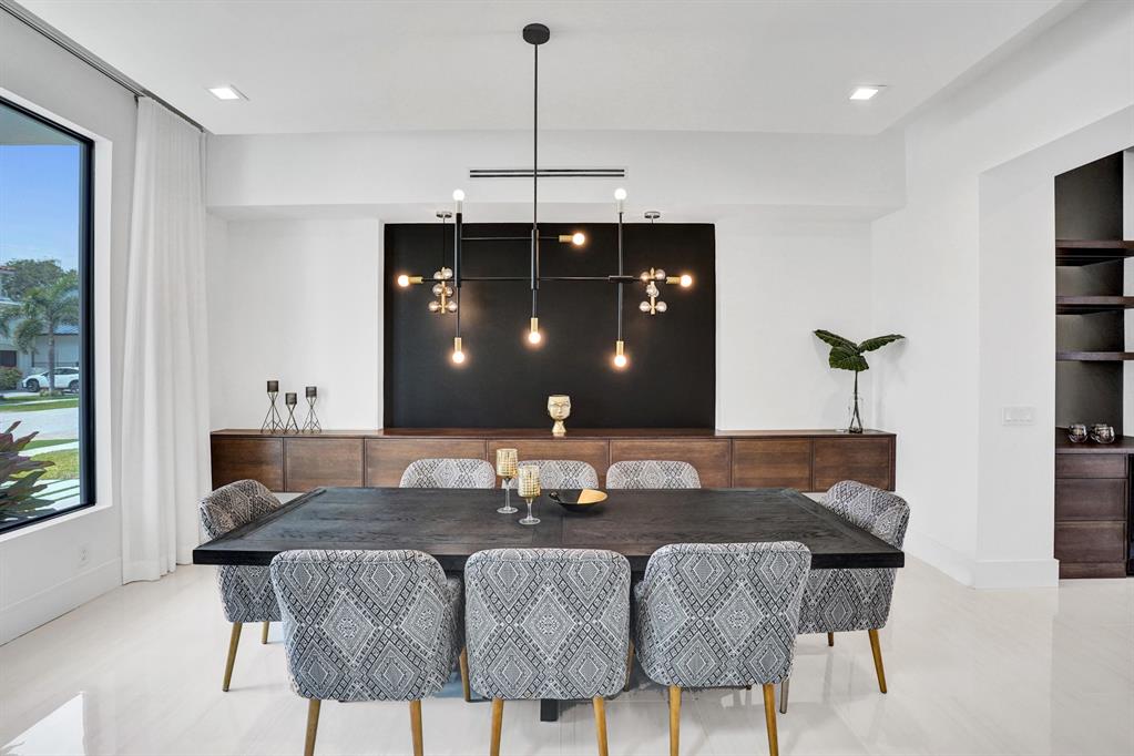 BOCA HARBOUR 5TH SEC - Residential