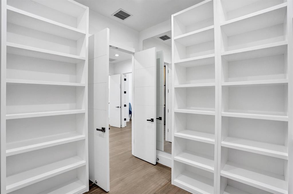 BOCA HARBOUR 5TH SEC - Residential