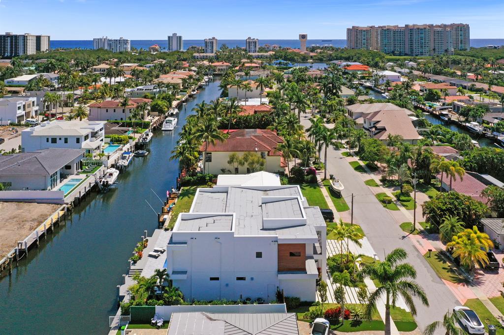 BOCA HARBOUR 5TH SEC - Residential