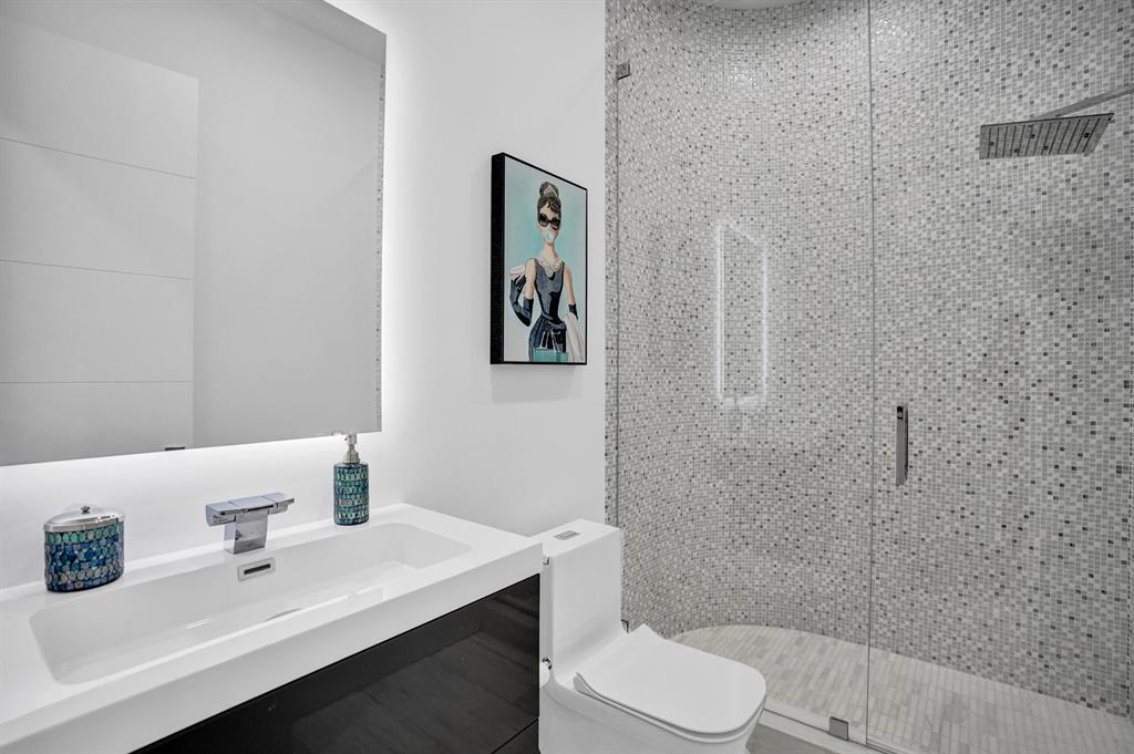 BOCA HARBOUR 5TH SEC - Residential