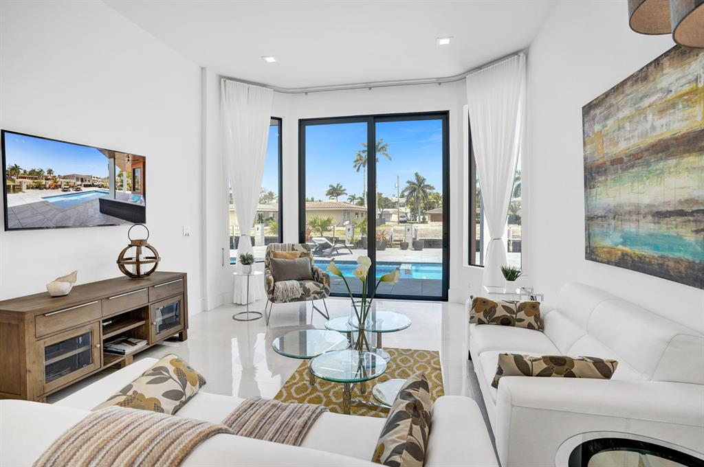 BOCA HARBOUR 5TH SEC - Residential