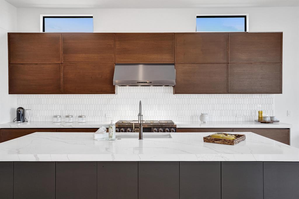 BOCA HARBOUR 5TH SEC - Residential