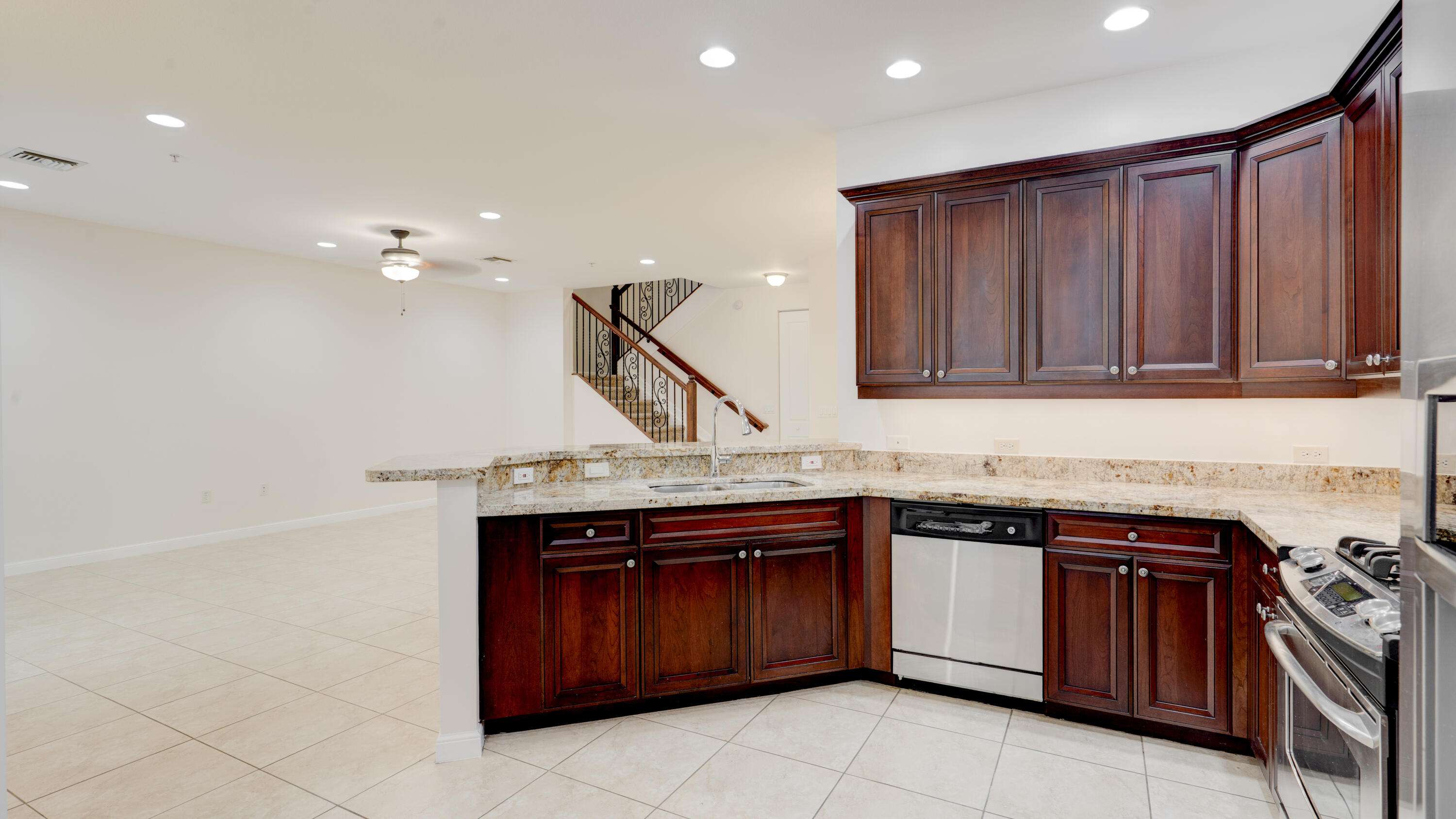 VILLA CASTILLE CONDO - Residential