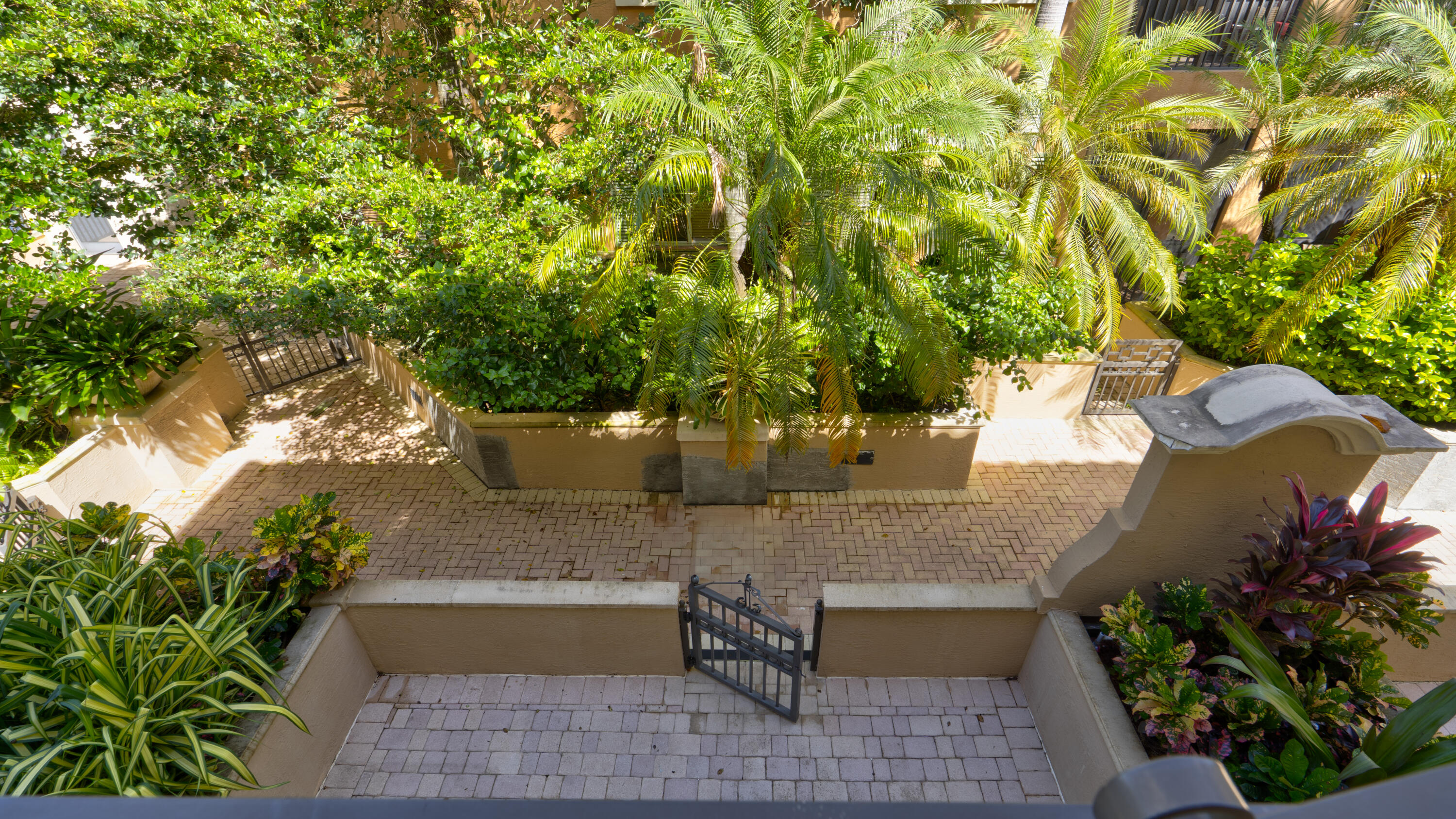 VILLA CASTILLE CONDO - Residential