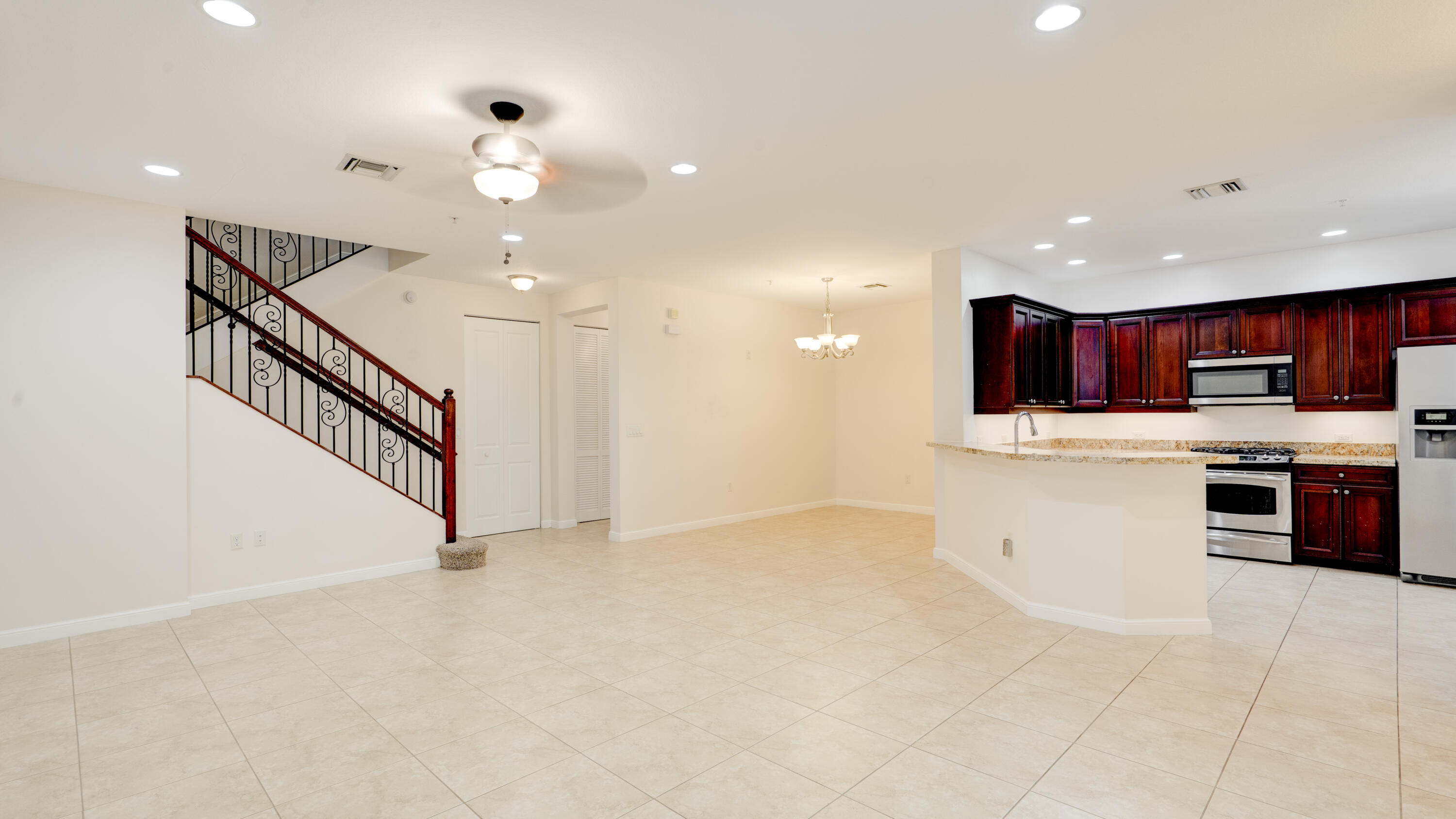 VILLA CASTILLE CONDO - Residential
