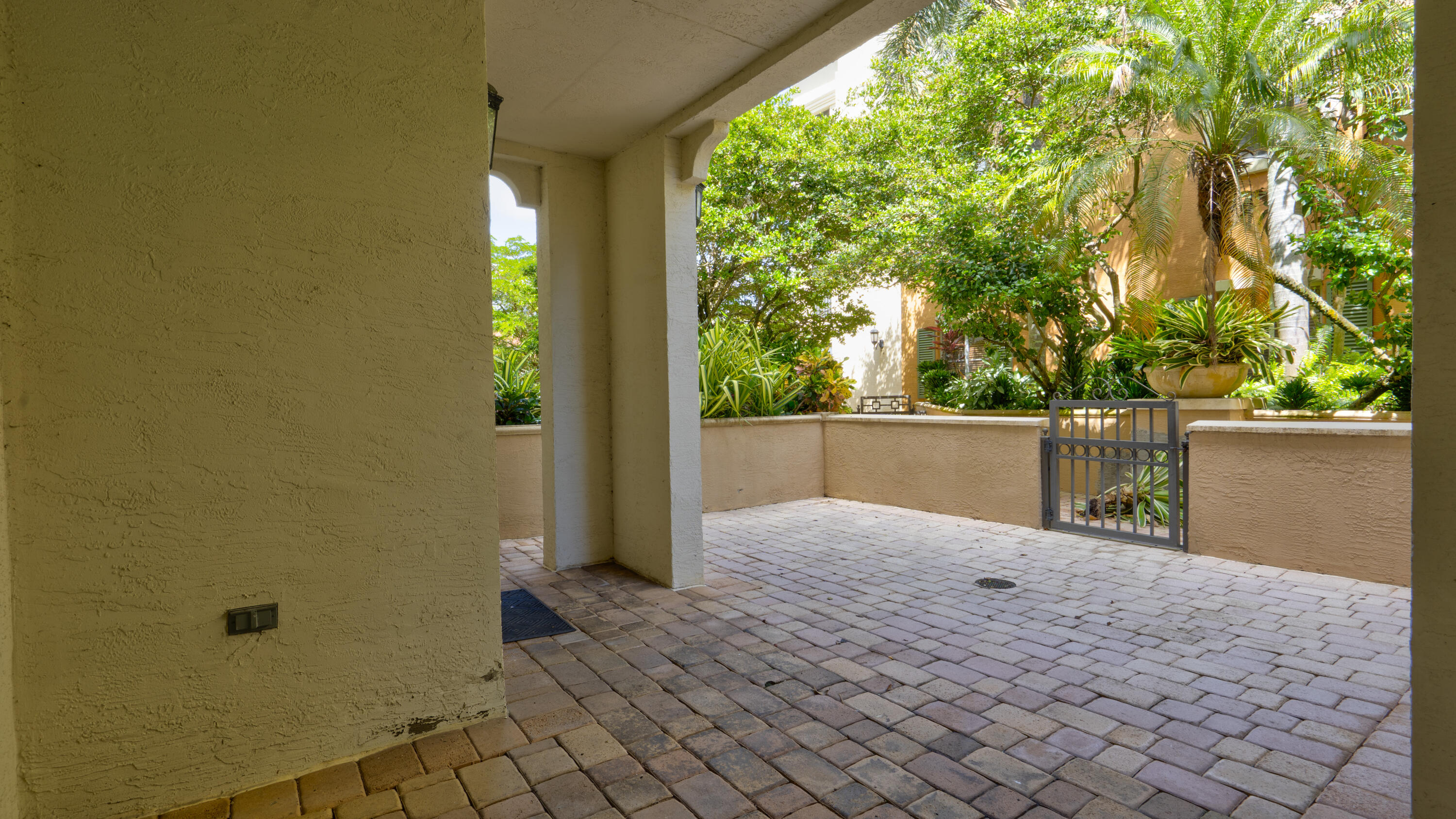 VILLA CASTILLE CONDO - Residential