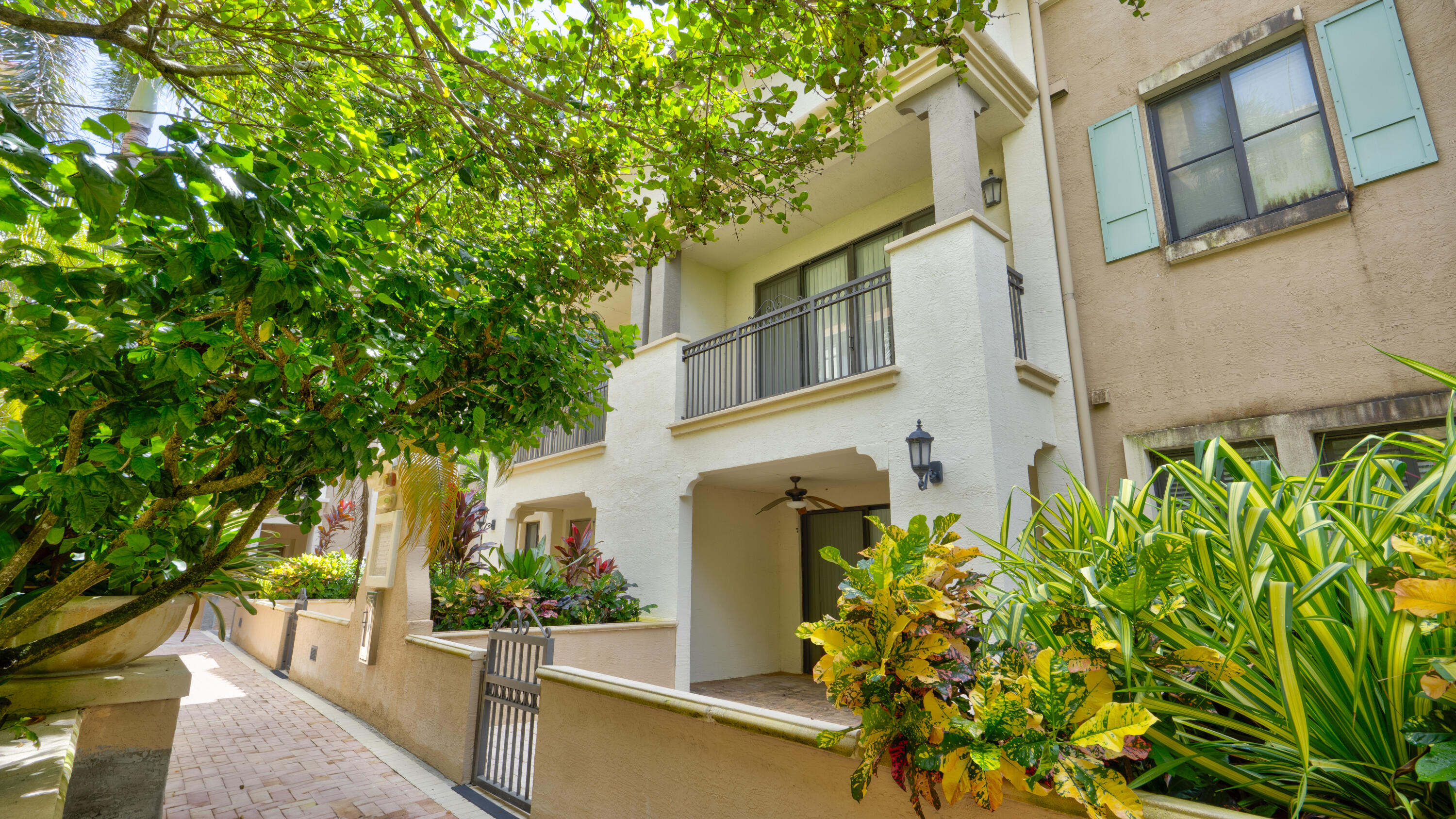 VILLA CASTILLE CONDO - Residential