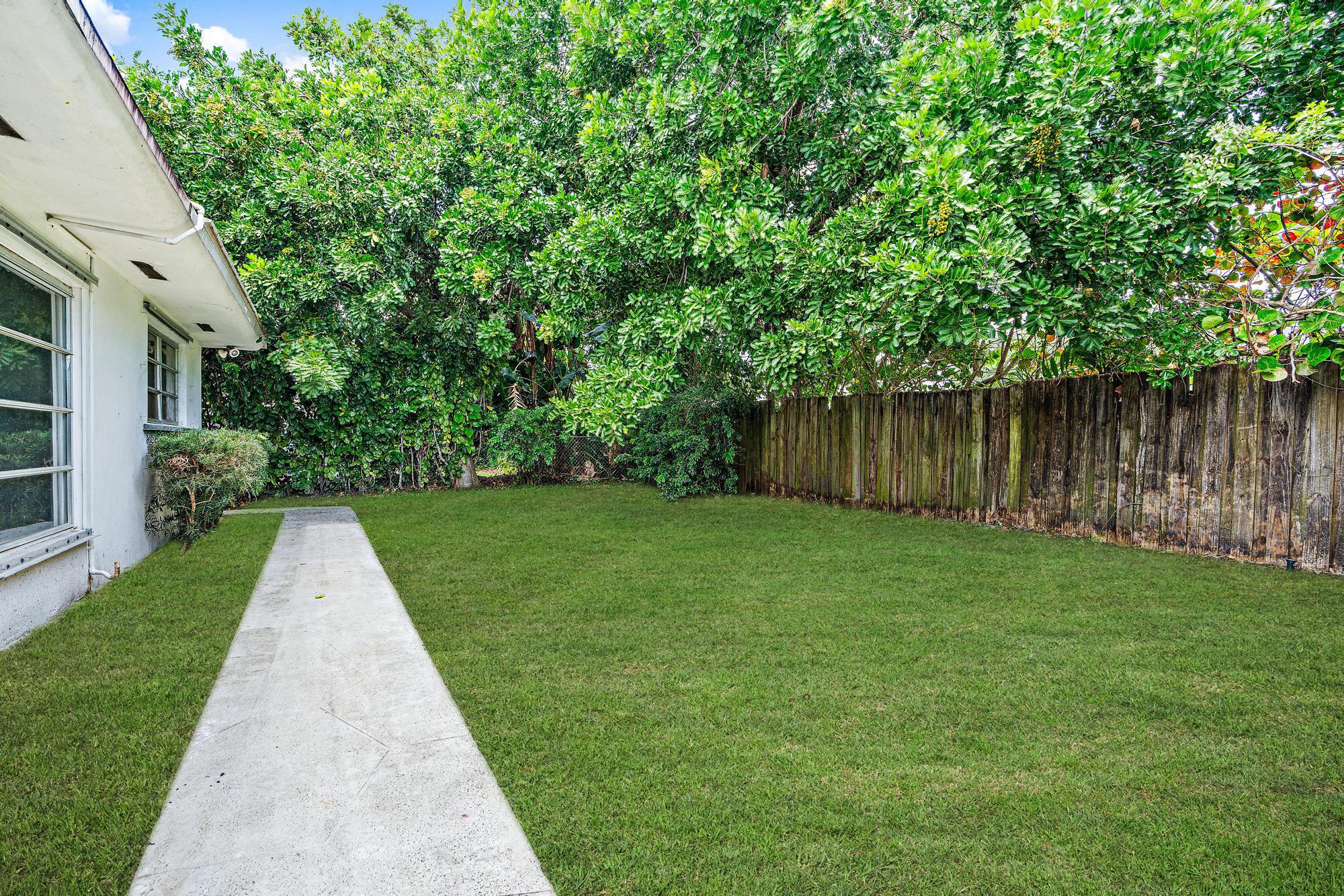 PGA NATIONAL GOLF CLUB ESTATES 1 - Residential