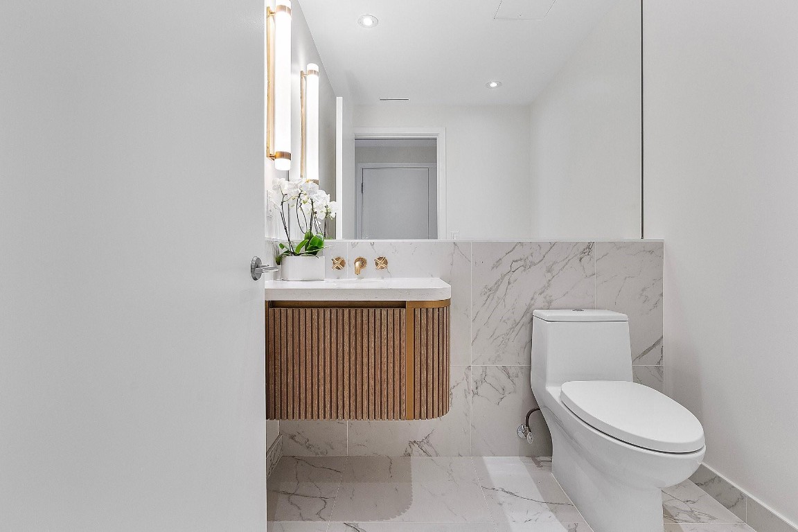 Four Seasons - Residential