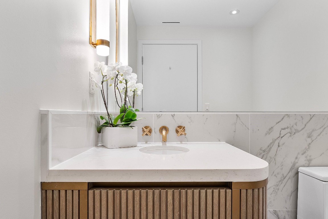 Four Seasons - Residential