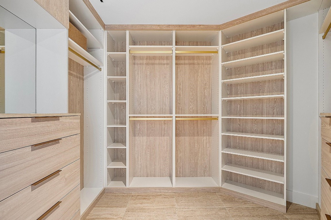 Four Seasons - Residential