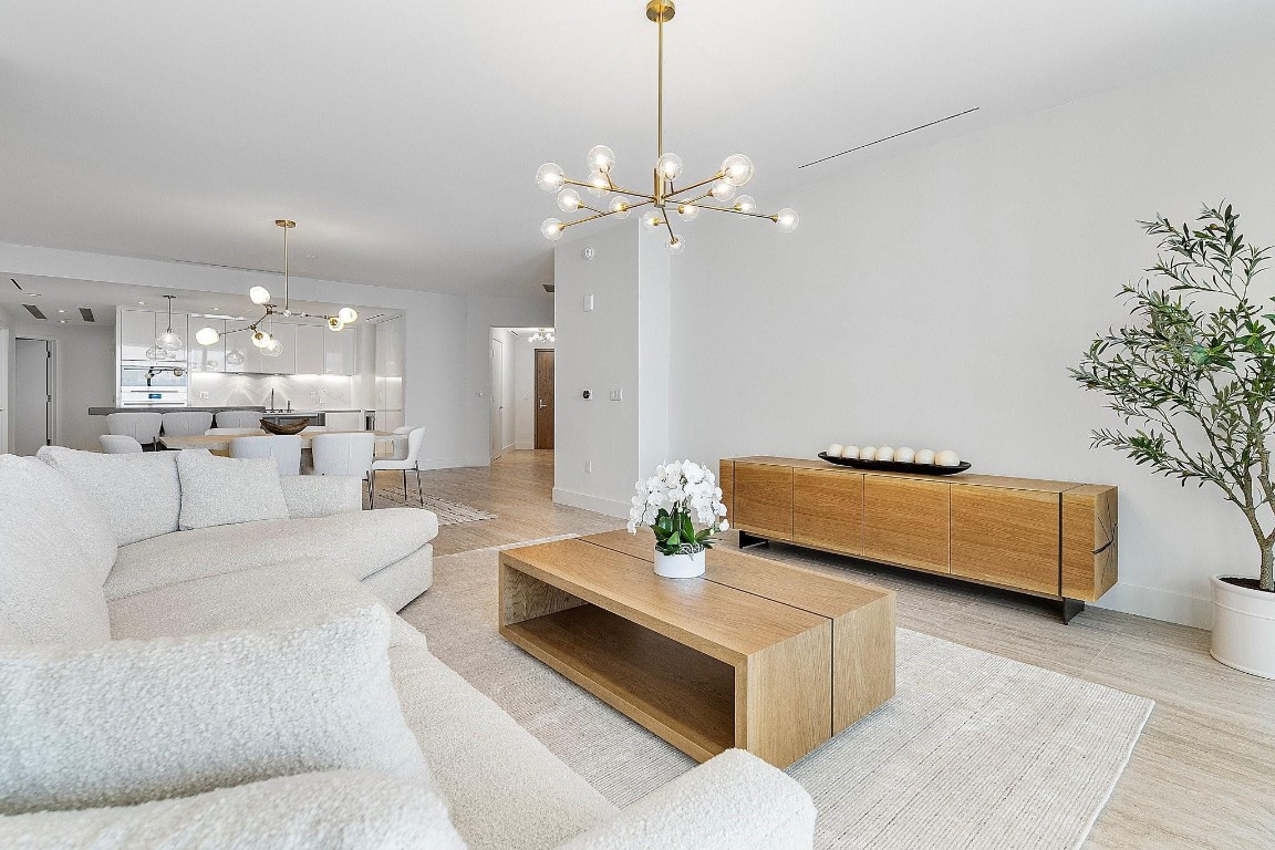 Four Seasons - Residential