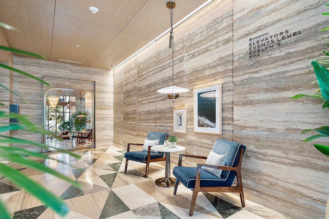 Four Seasons - Residential