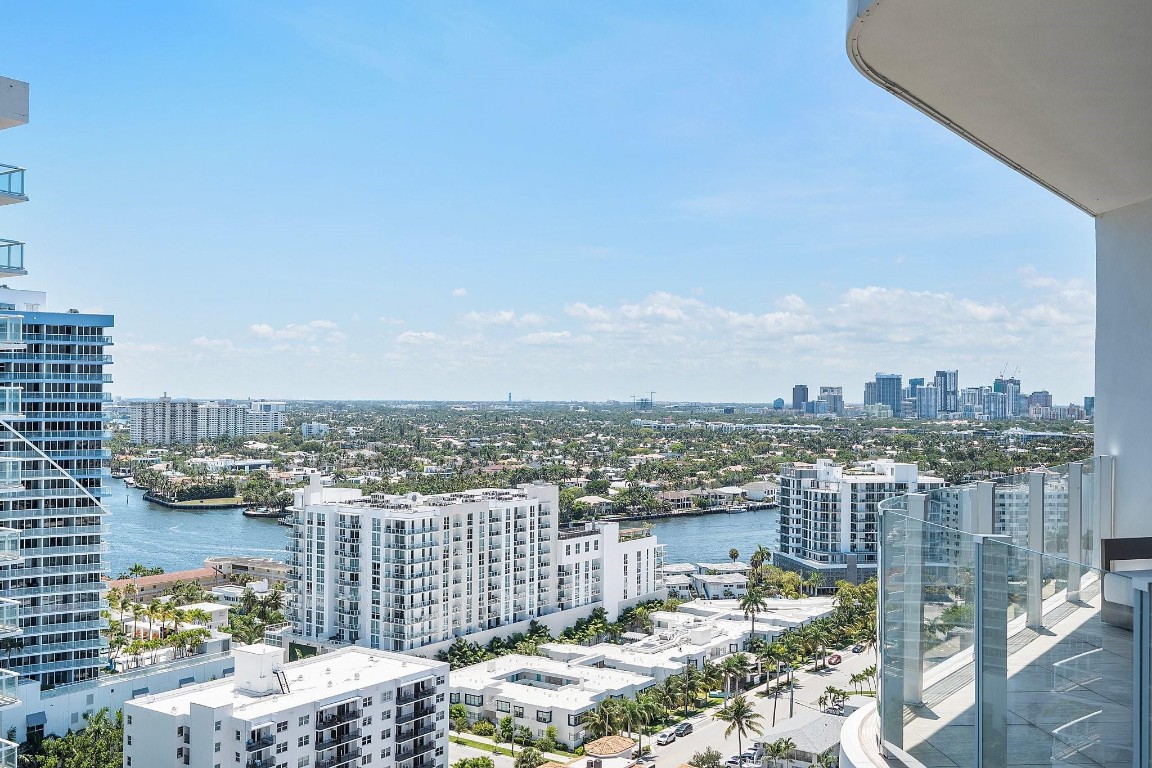 Four Seasons - Residential