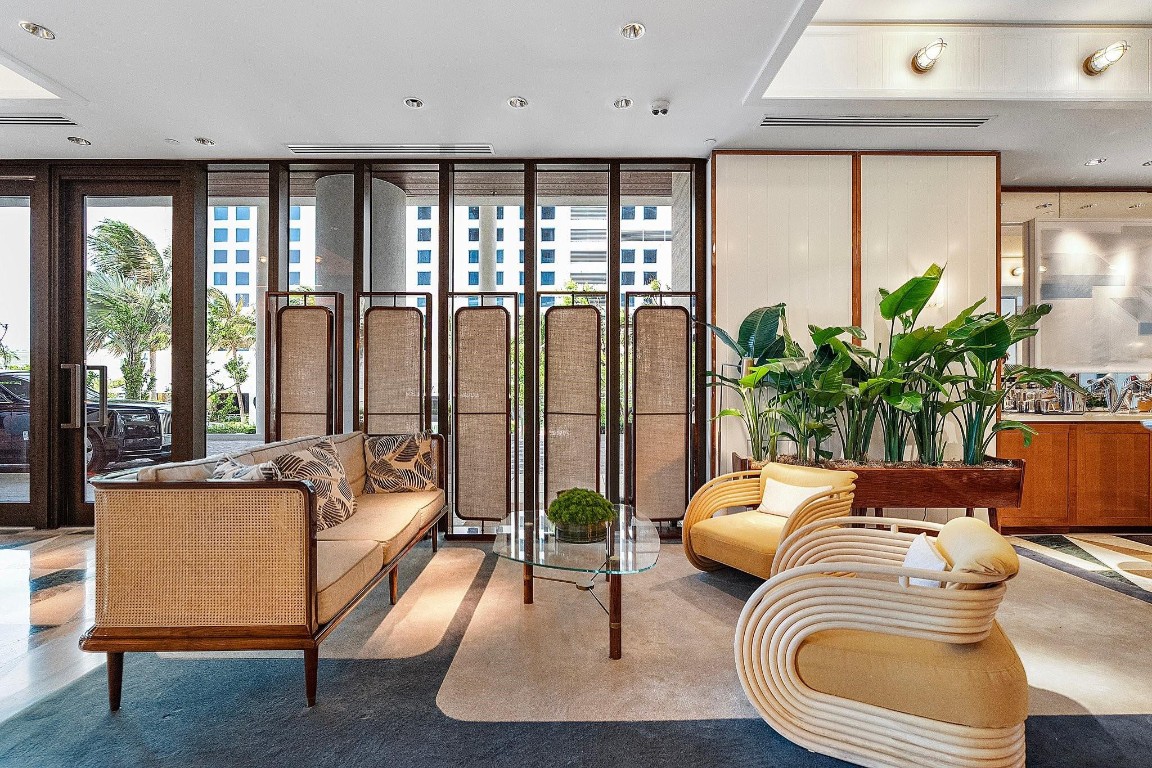 Four Seasons - Residential