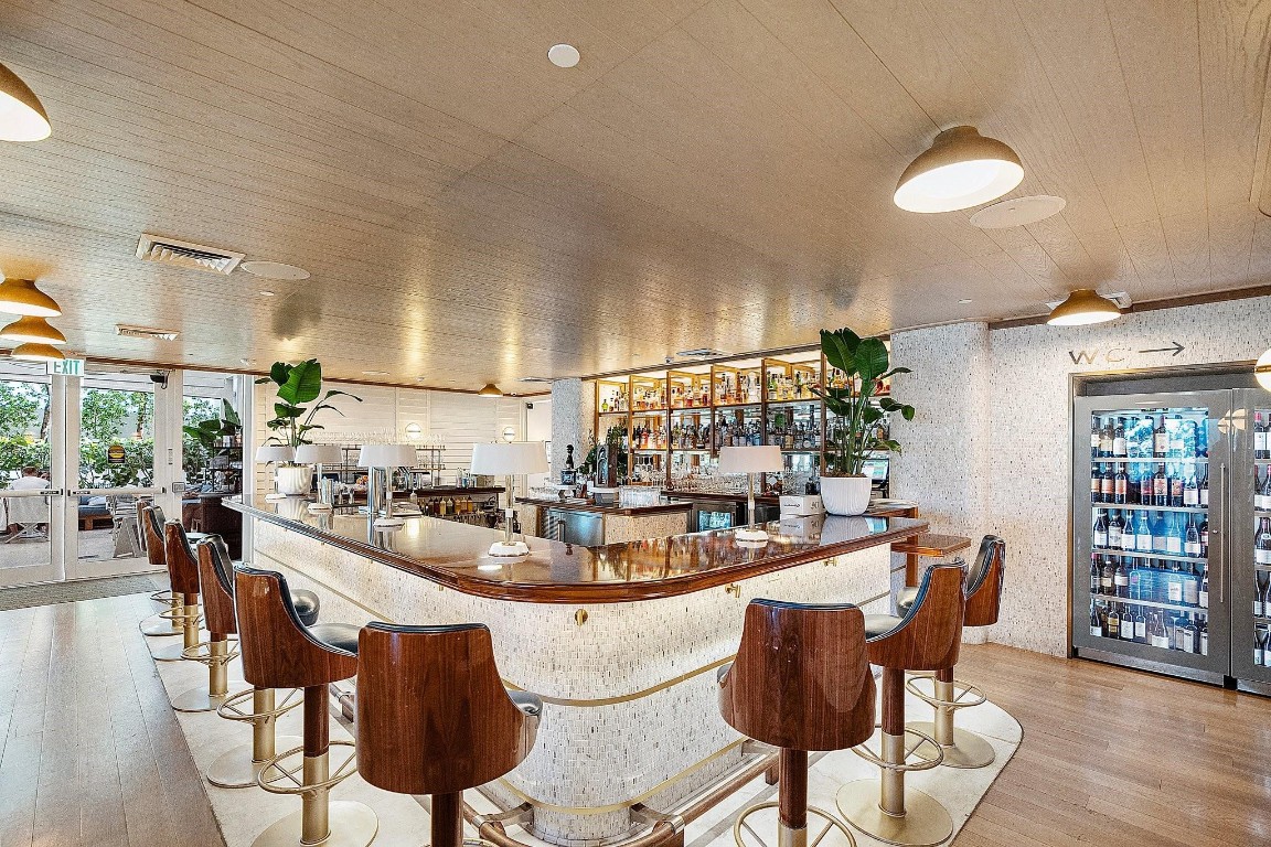 Four Seasons - Residential