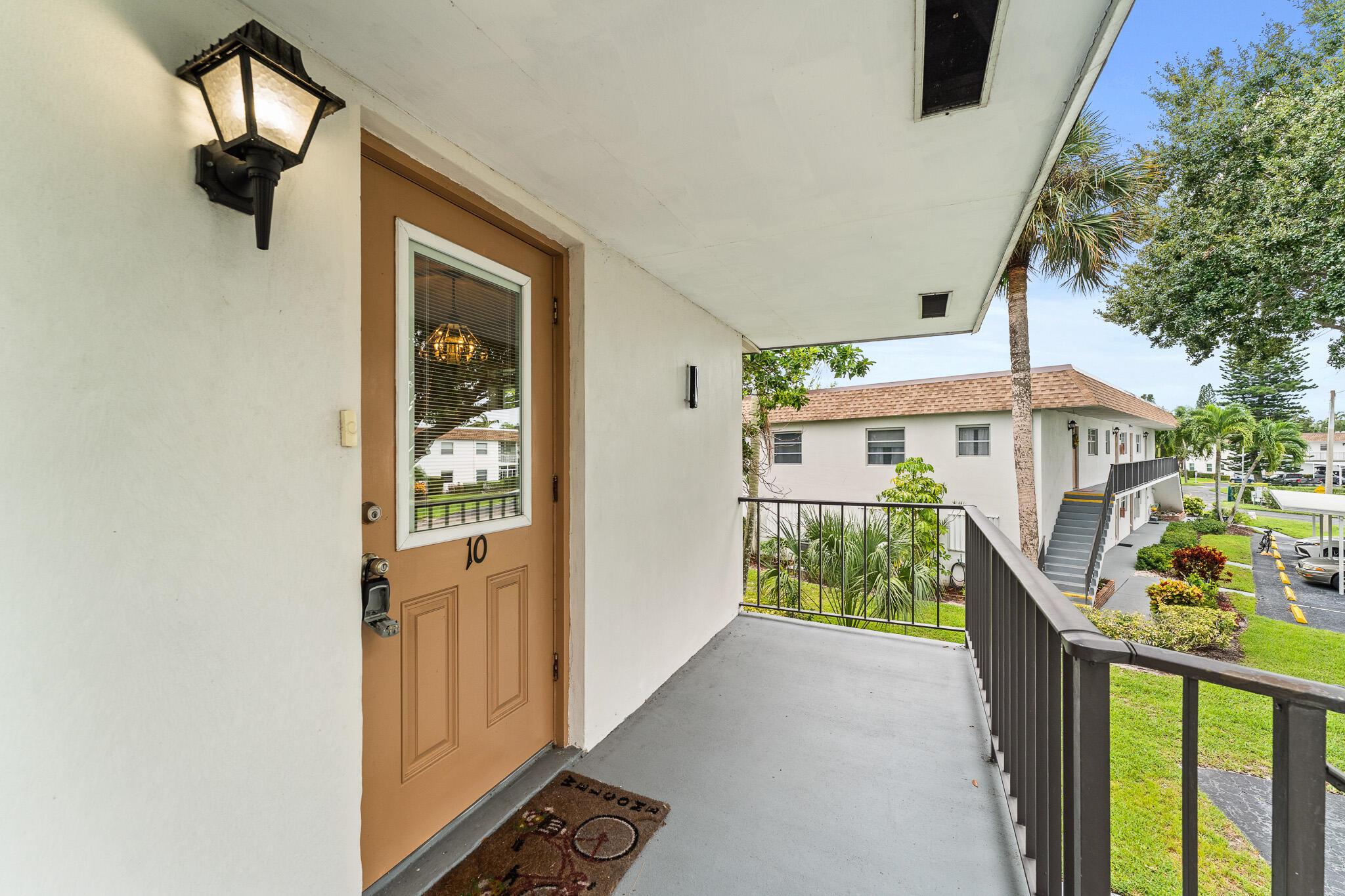 KINGSWOOD CONDO - Residential