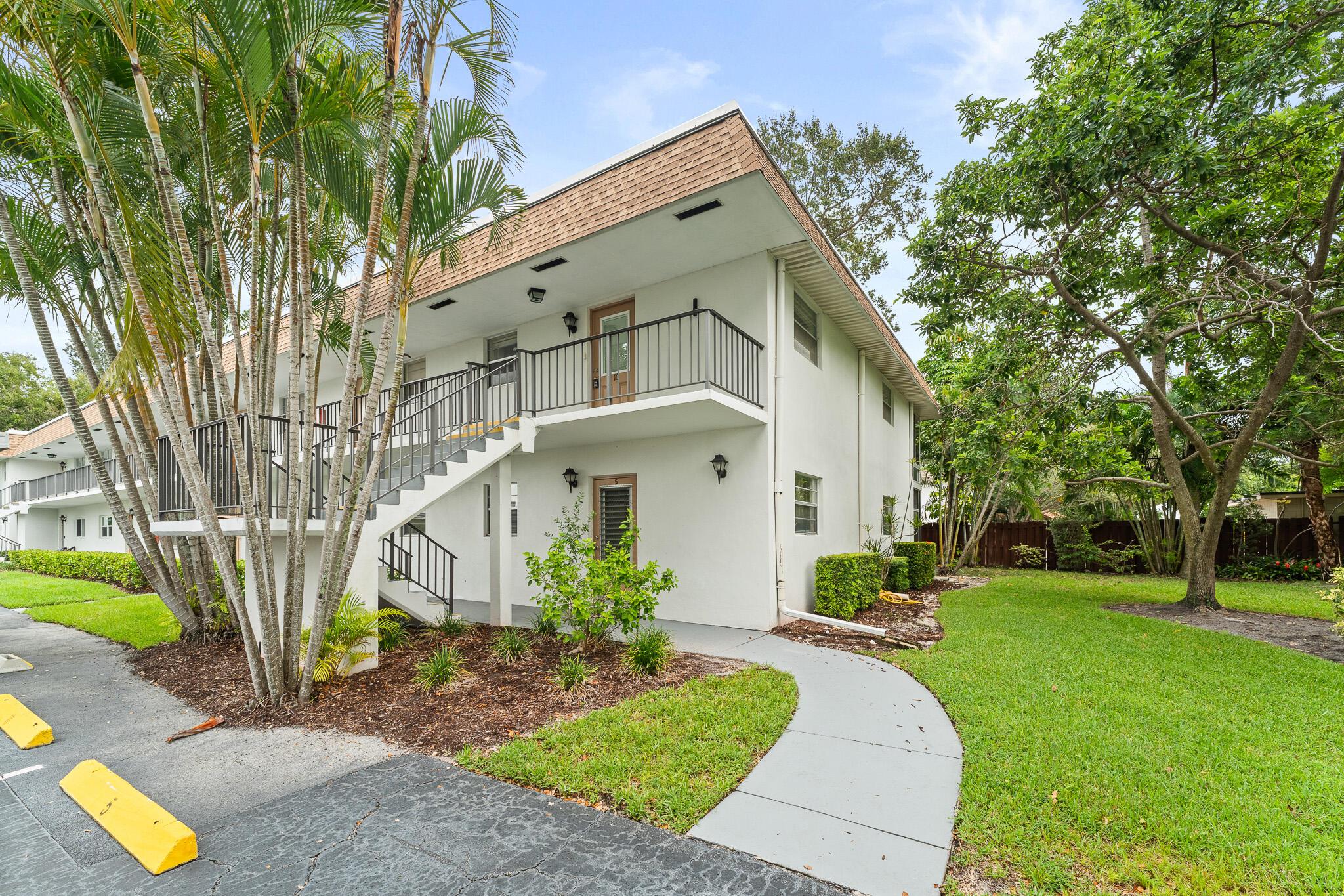 This charming 1-bedroom, 1-bath second-floor condo is in an ideal location. Perfectly situated close to shopping, dining, beaches, and everyday conveniences, this home offers comfort and convenience in a sought-after 55+ community. Residents enjoy well-maintained grounds, a clubhouse, community pool, and an active lifestyle just minutes from downtown Stuart. Whether you're looking for a seasonal retreat or a year-round residence, this condo is a wonderful opportunity to enjoy the Florida lifestyle.