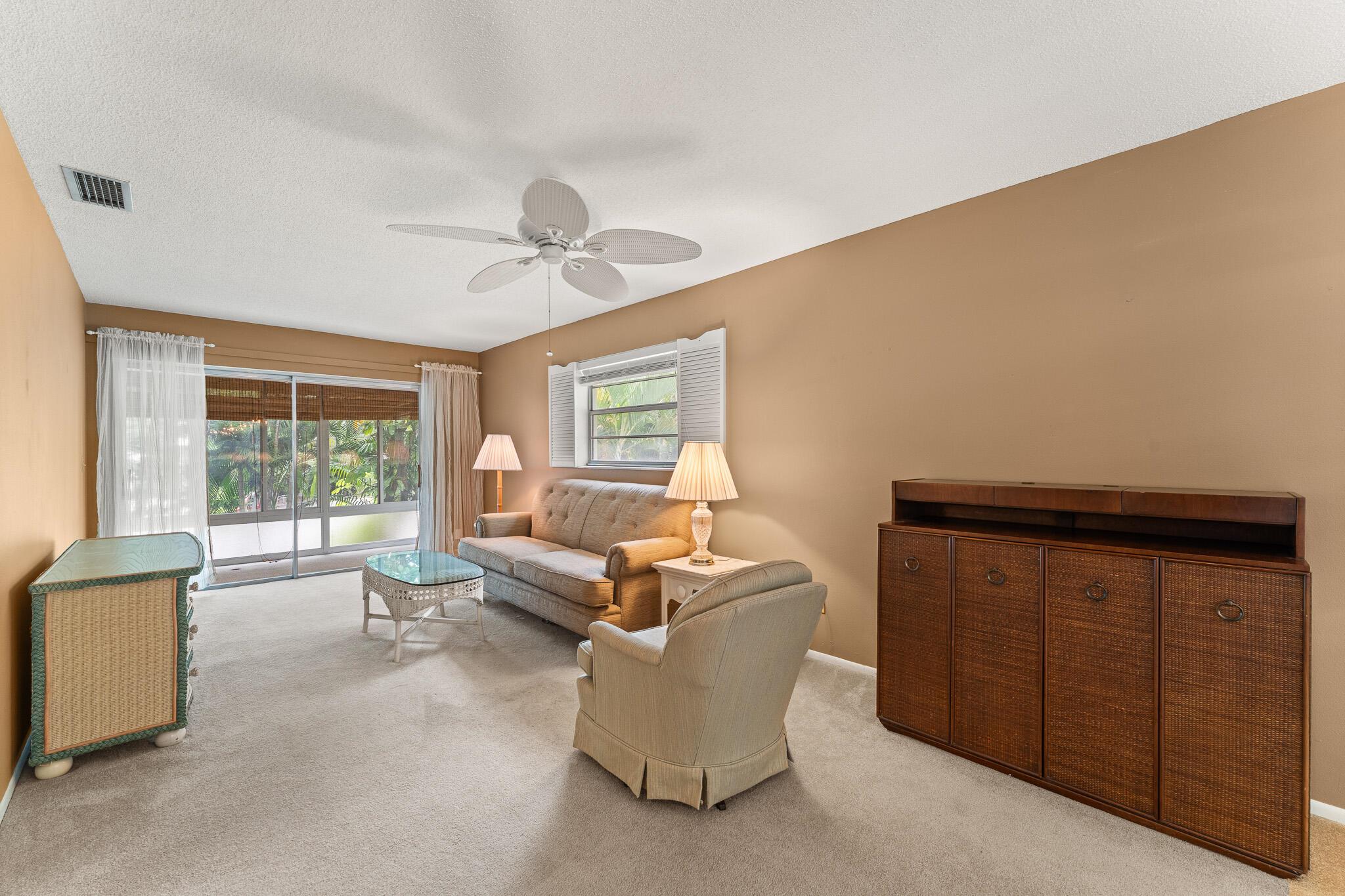 KINGSWOOD CONDO - Residential
