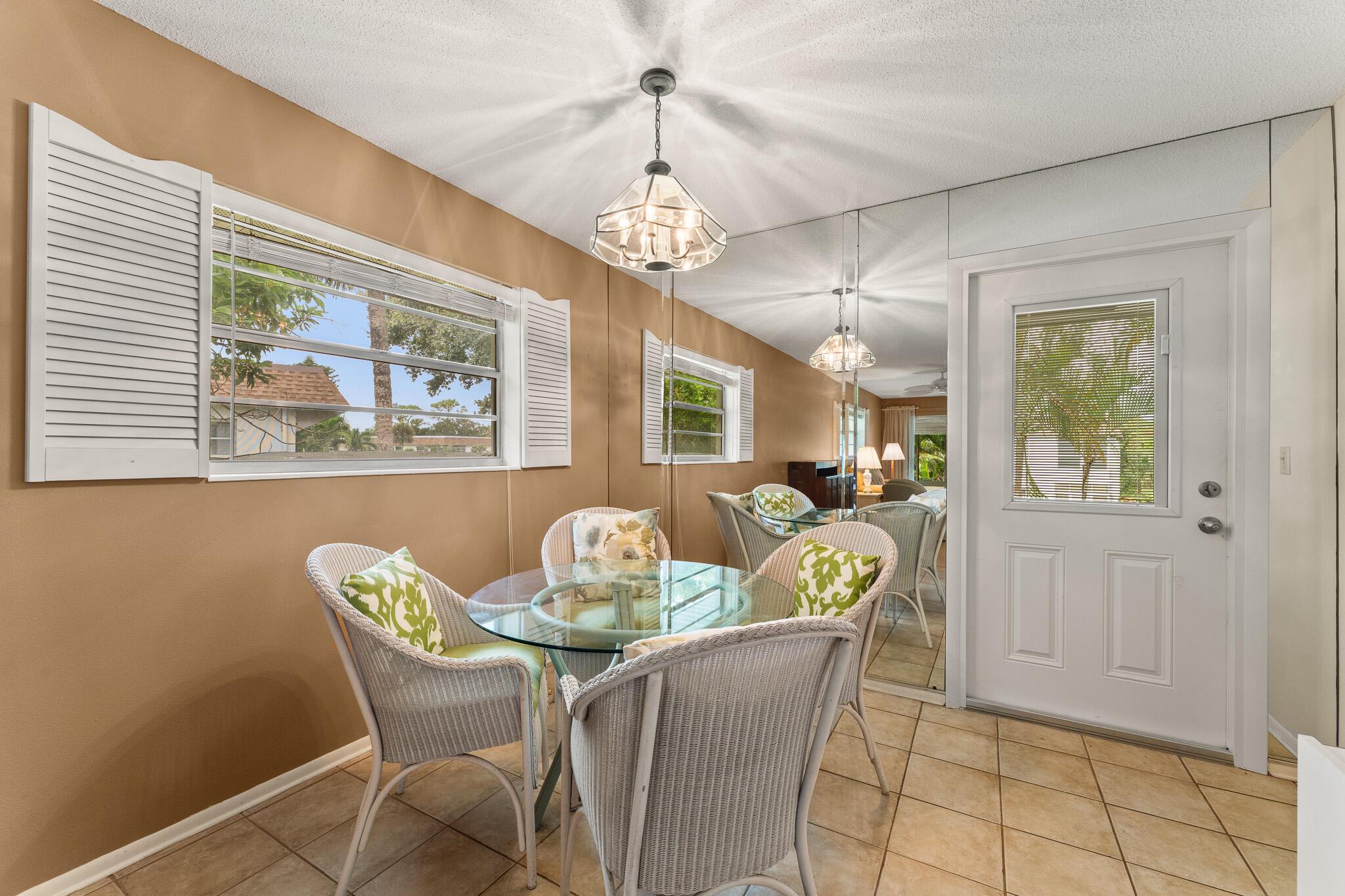 KINGSWOOD CONDO - Residential