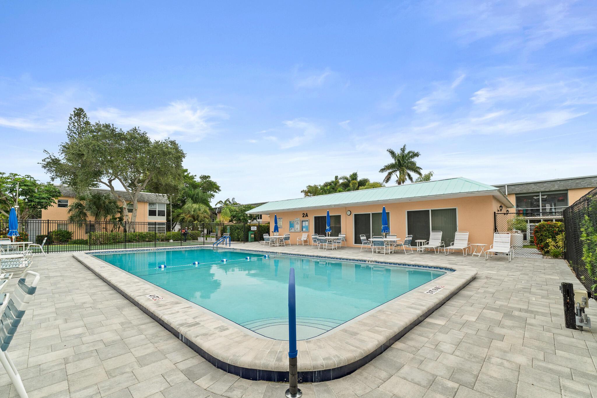 KINGSWOOD CONDO - Residential