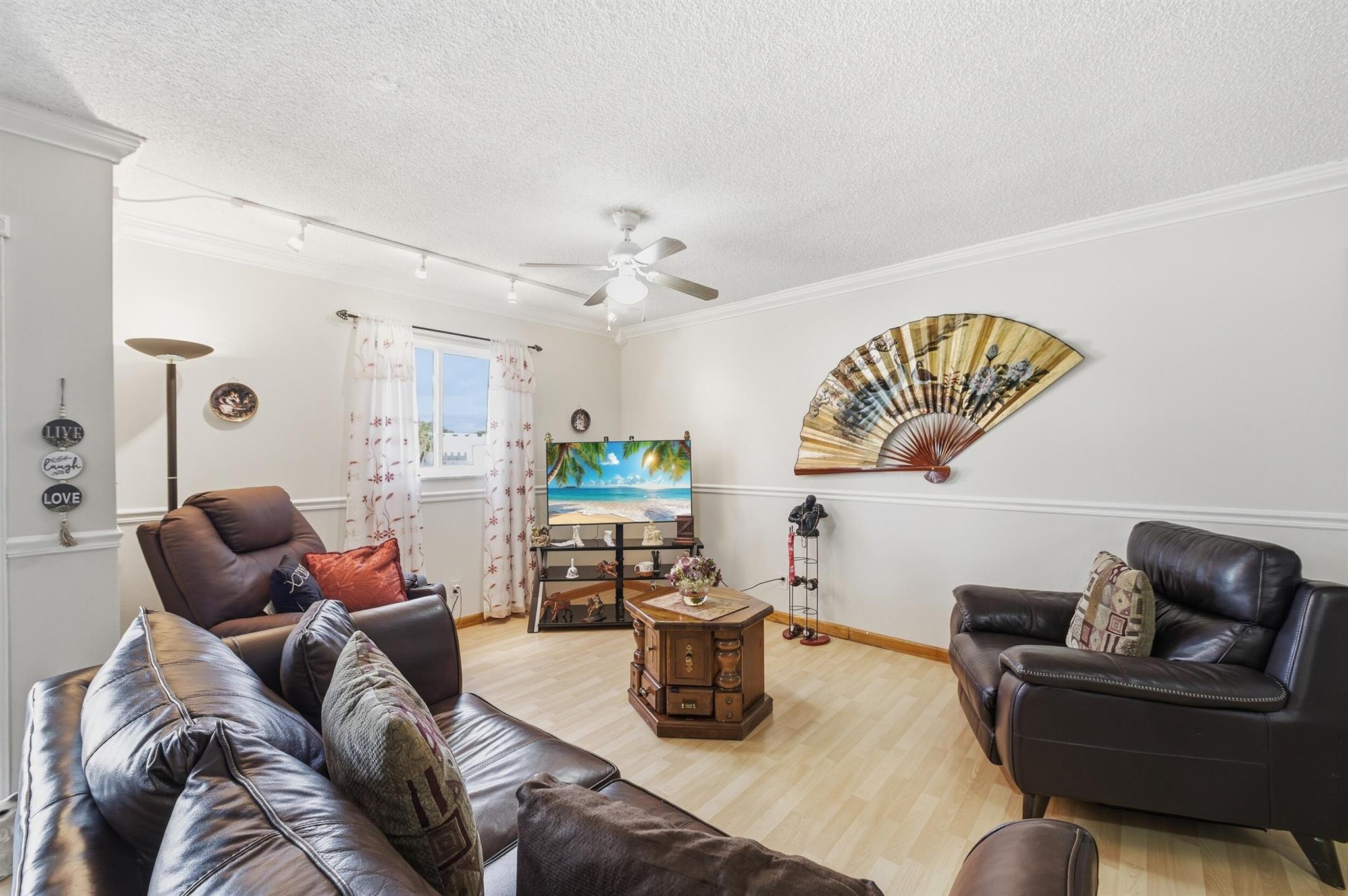 CASTLE APARTMENTS 14 COND - Residential Lease