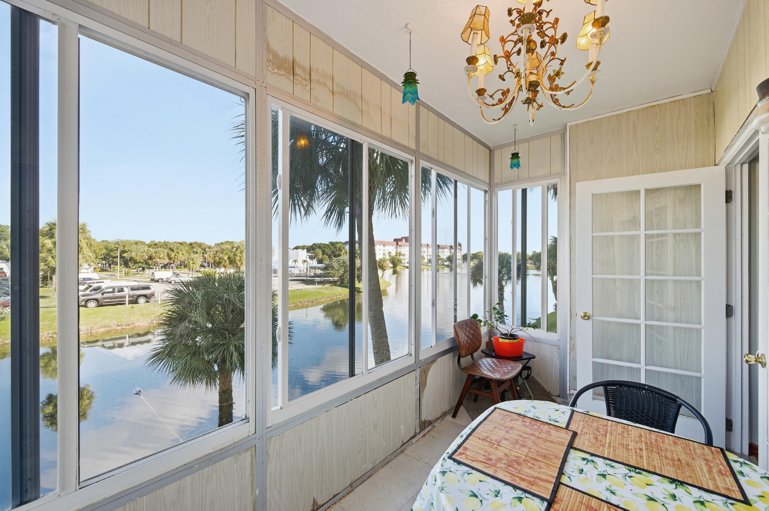 CASTLE APARTMENTS 14 COND - Residential Lease