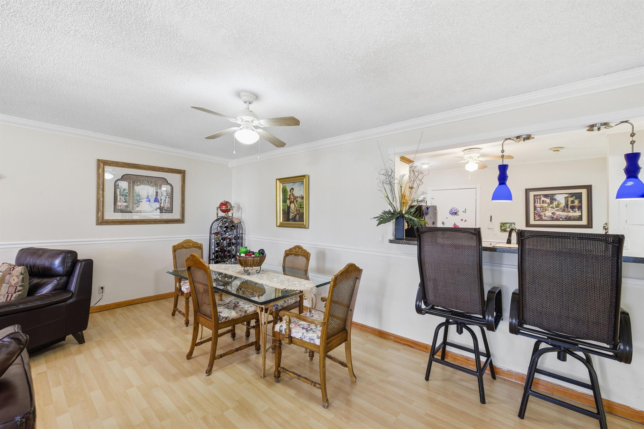 CASTLE APARTMENTS 14 COND - Residential Lease