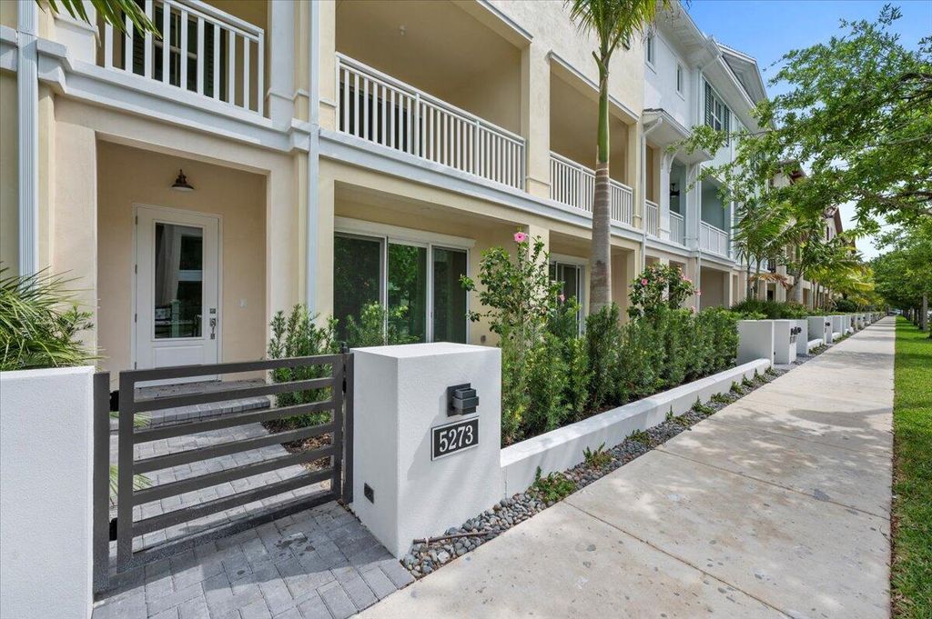 Photo of 5273 Beckman Terrace, Palm Beach Gardens, FL 33418 (MLS # B26013105)