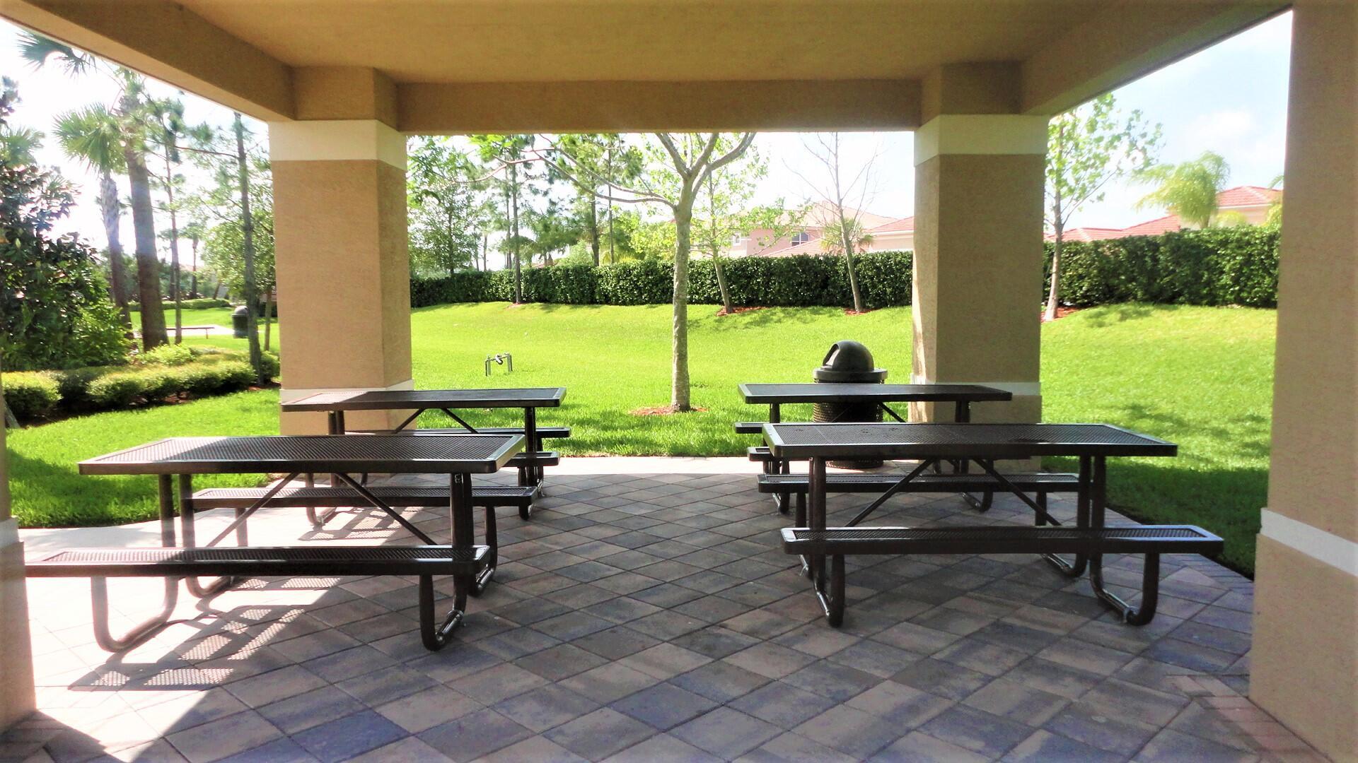 FALCON TRACE TWO - Residential Lease