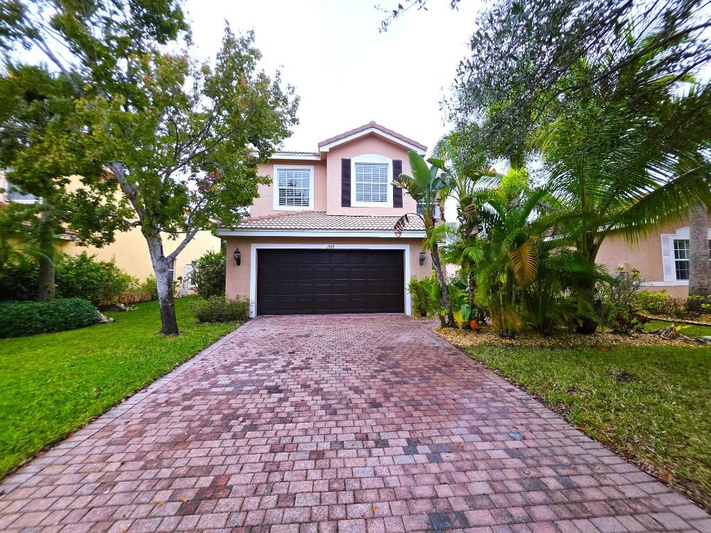 Photo of 1939 Grey Falcon Circle SW, Vero Beach, FL 32962 (MLS # R11148688)