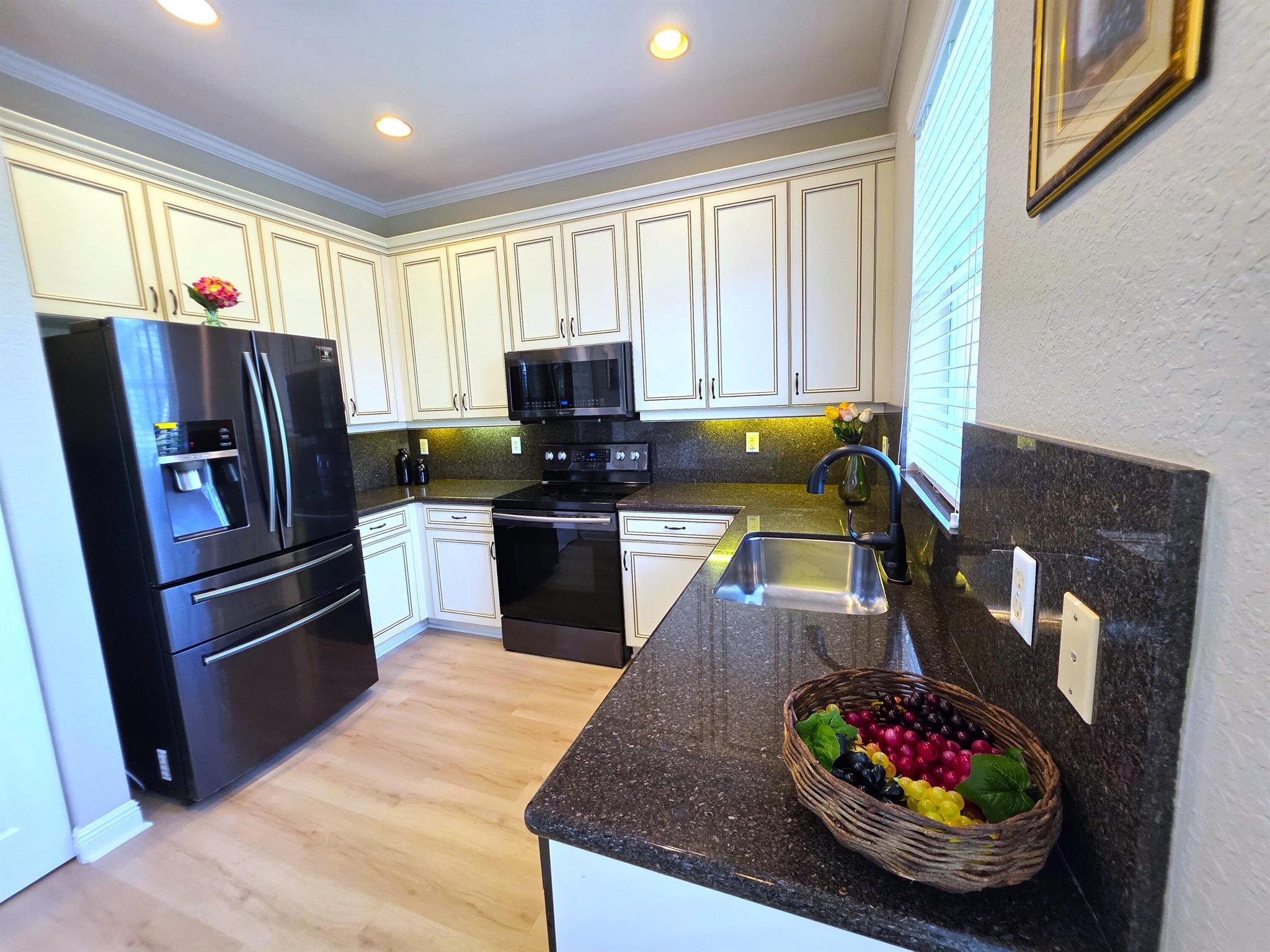 FALCON TRACE TWO - Residential Lease