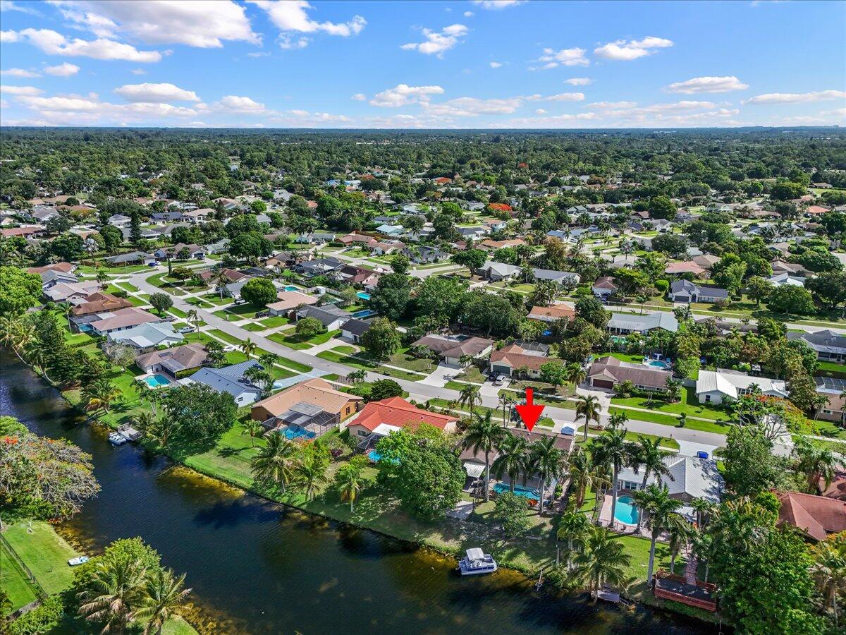 SOUTH SHORE 1 OF WELLINGTON - Residential
