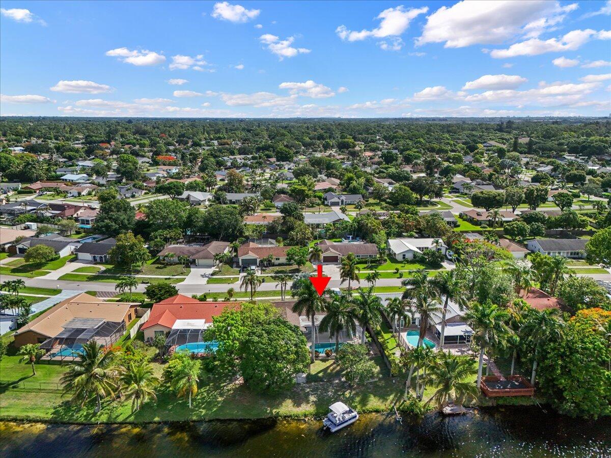 SOUTH SHORE 1 OF WELLINGTON - Residential