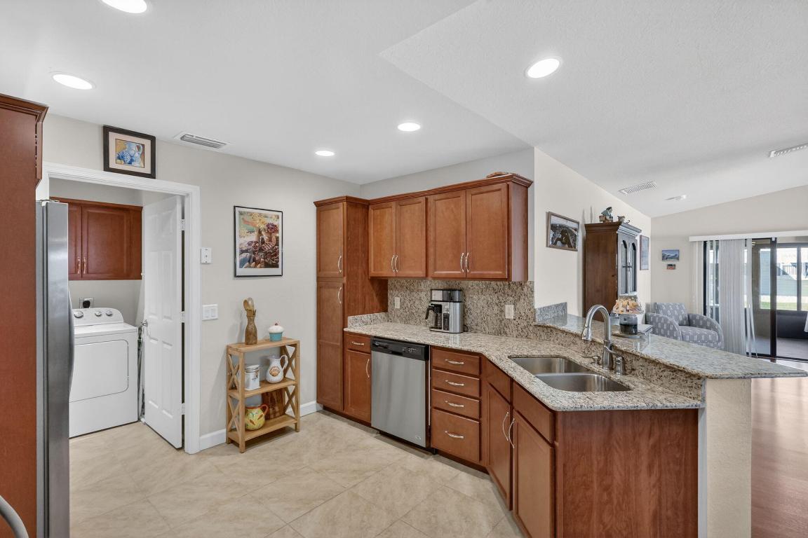 Spanish Lakes One - Residential