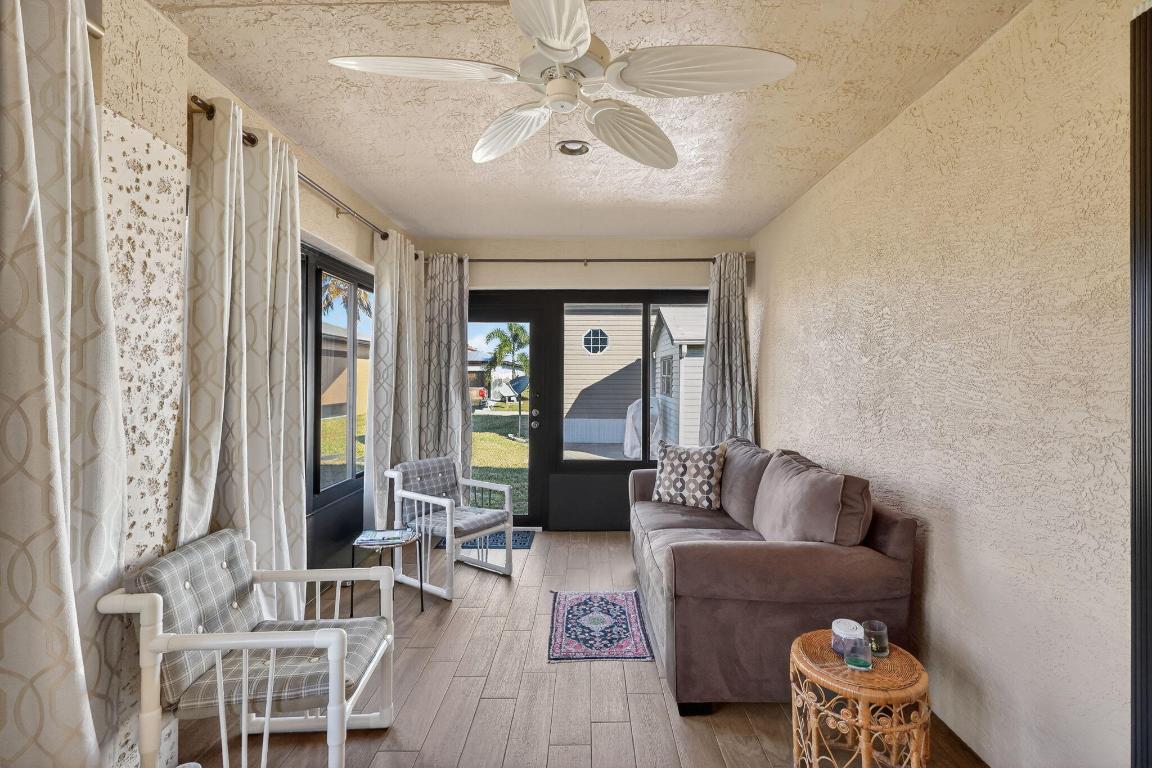 Spanish Lakes One - Residential